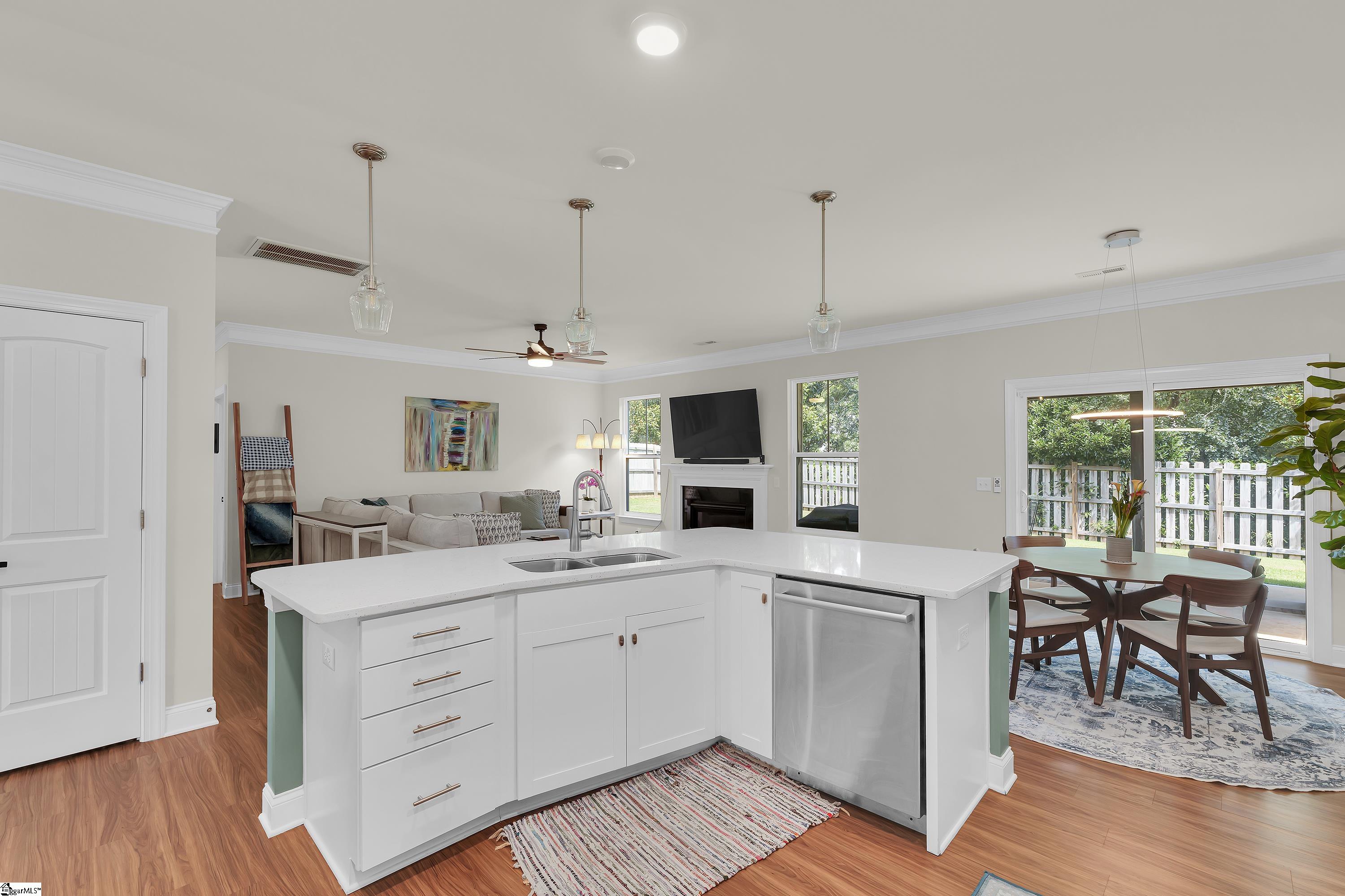 5 Foxbourne Way