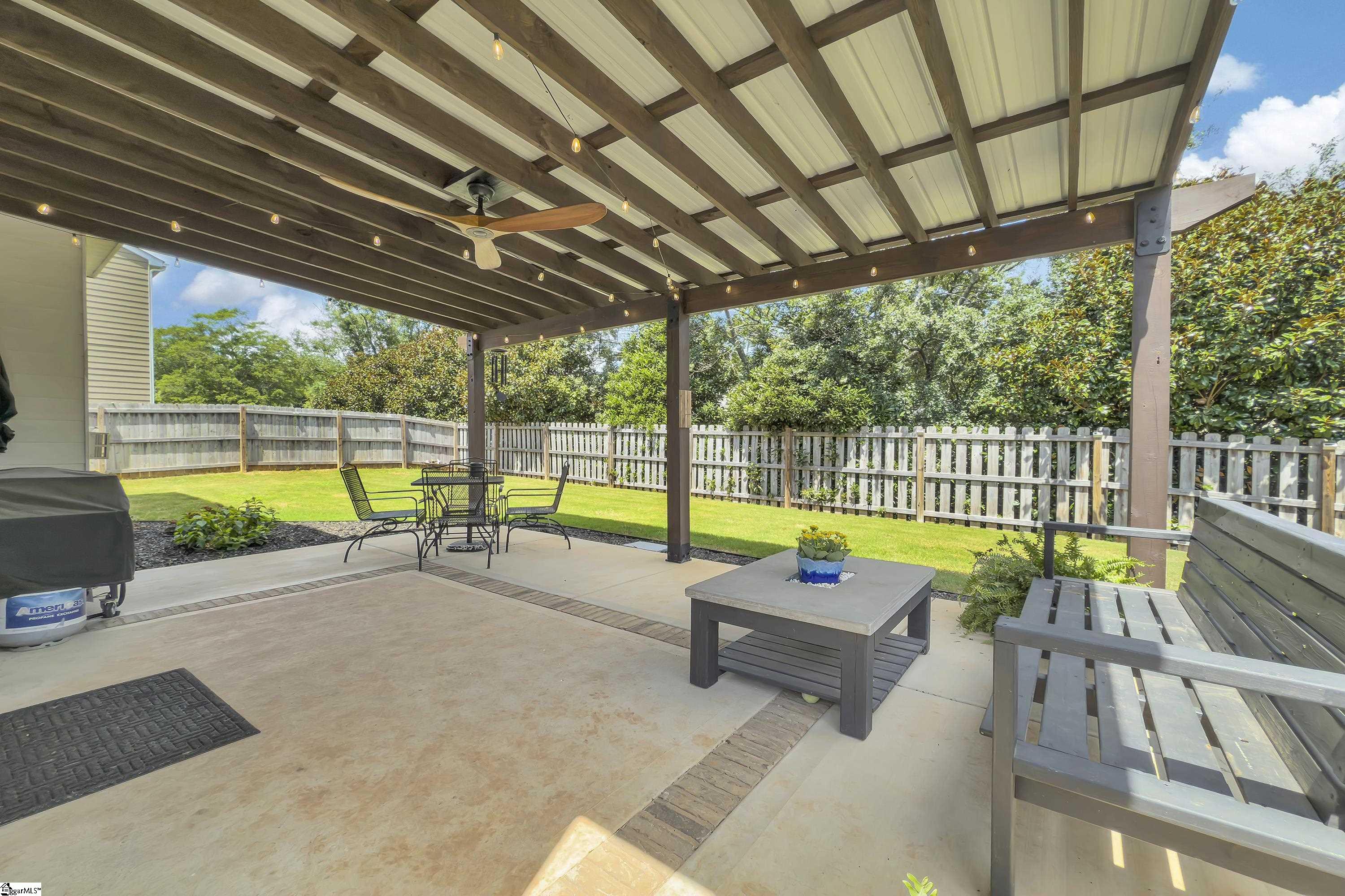5 Foxbourne Way