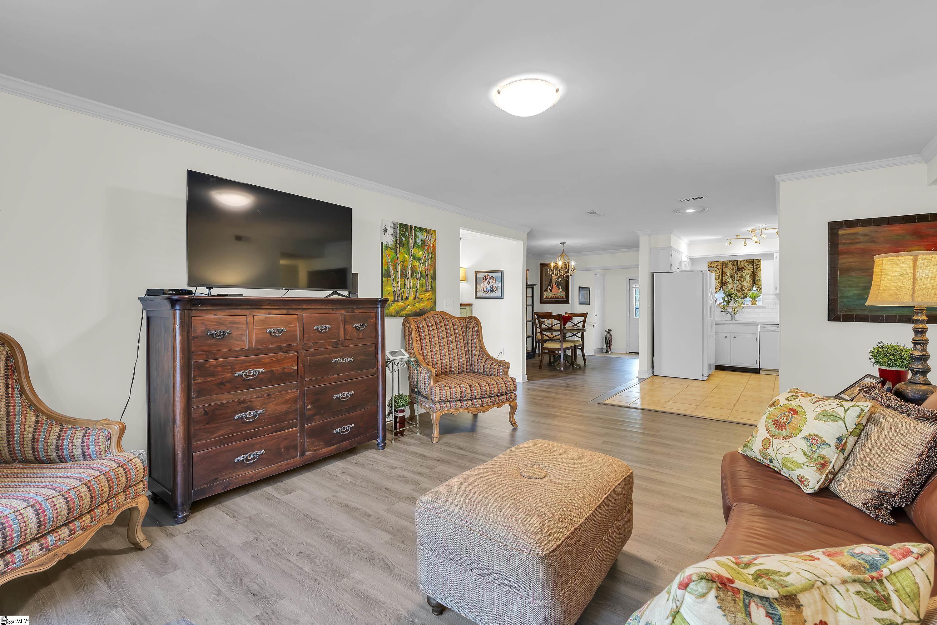 925 Cleveland Street Unit 235