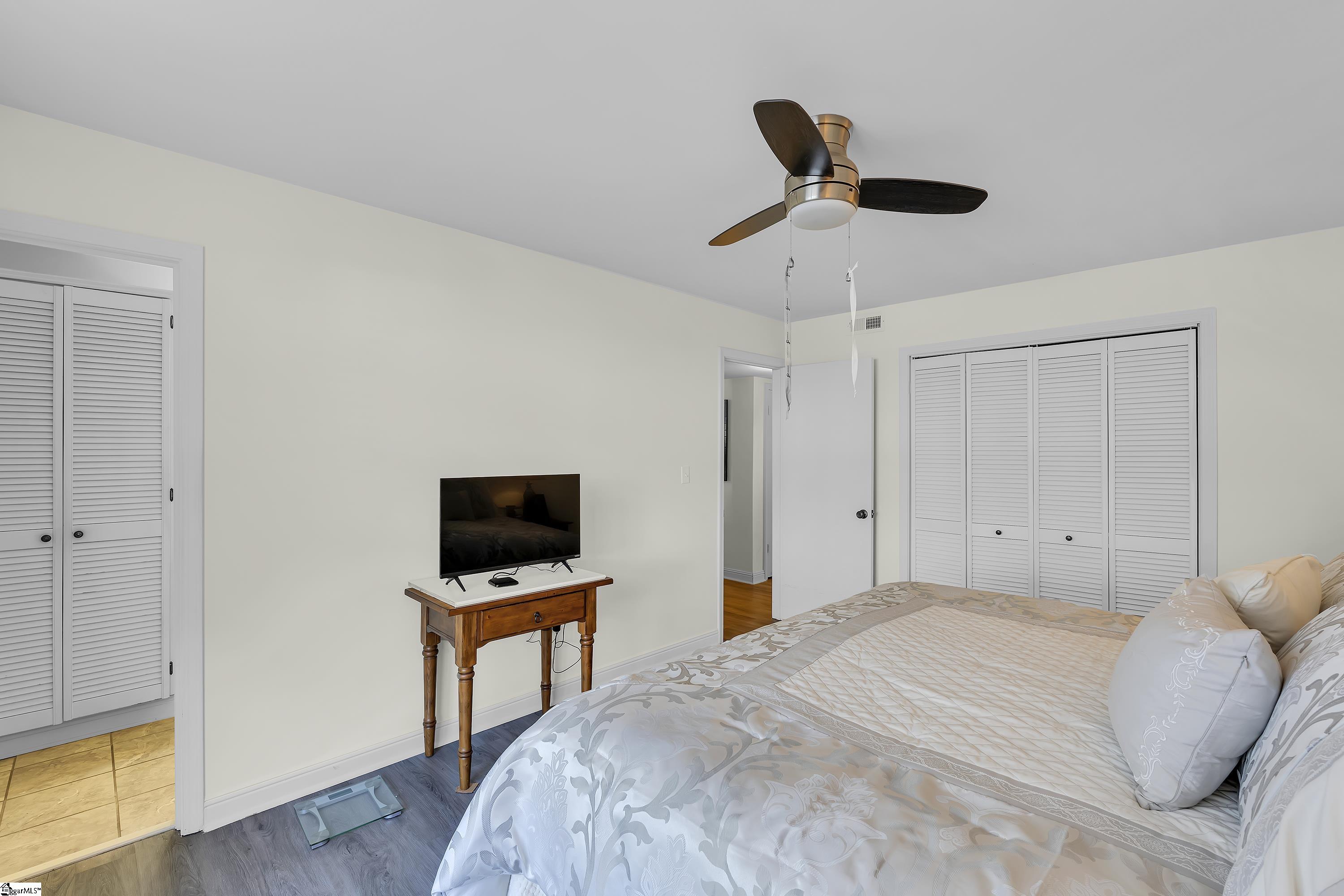 925 Cleveland Street Unit 235