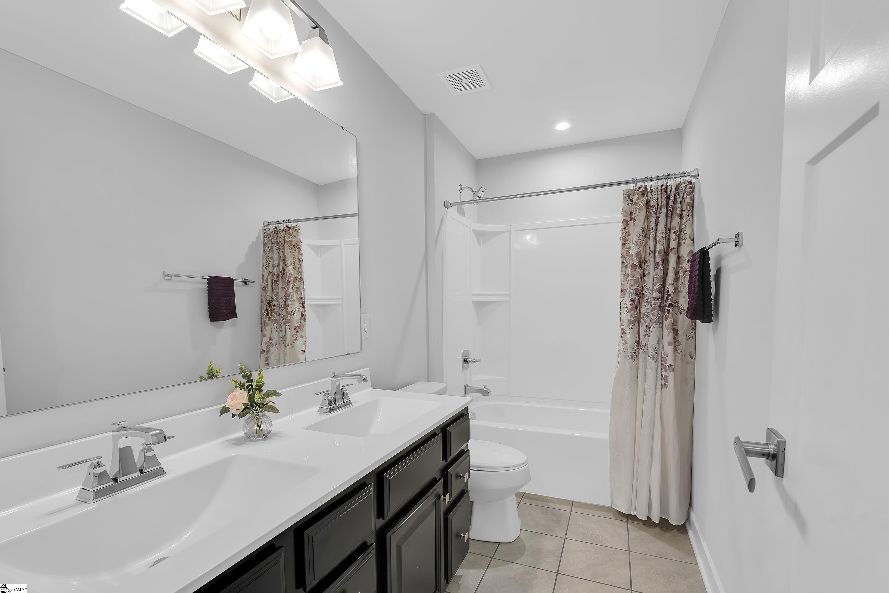 756 Windward Lane, Duncan