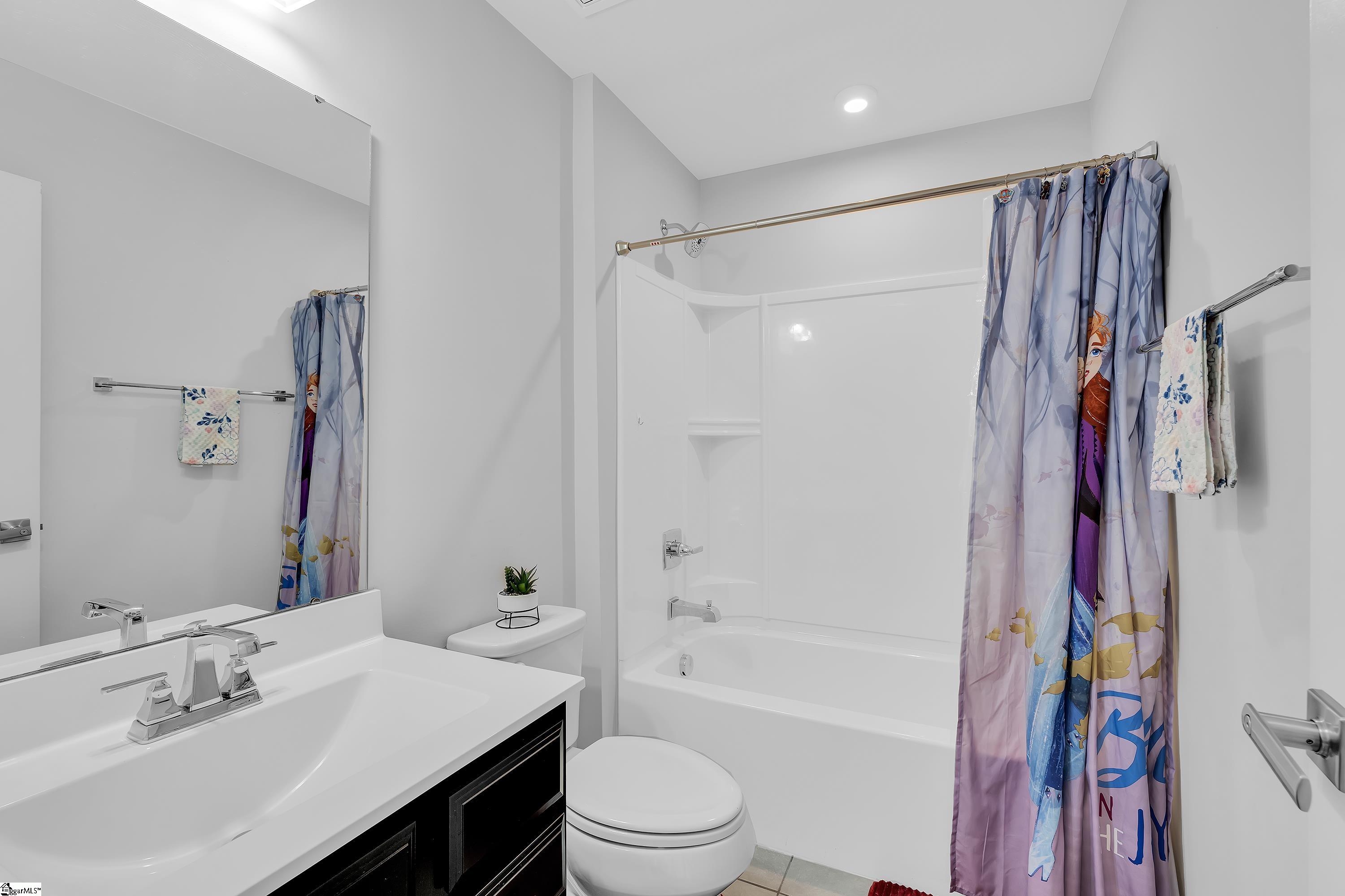 756 Windward Lane, Duncan