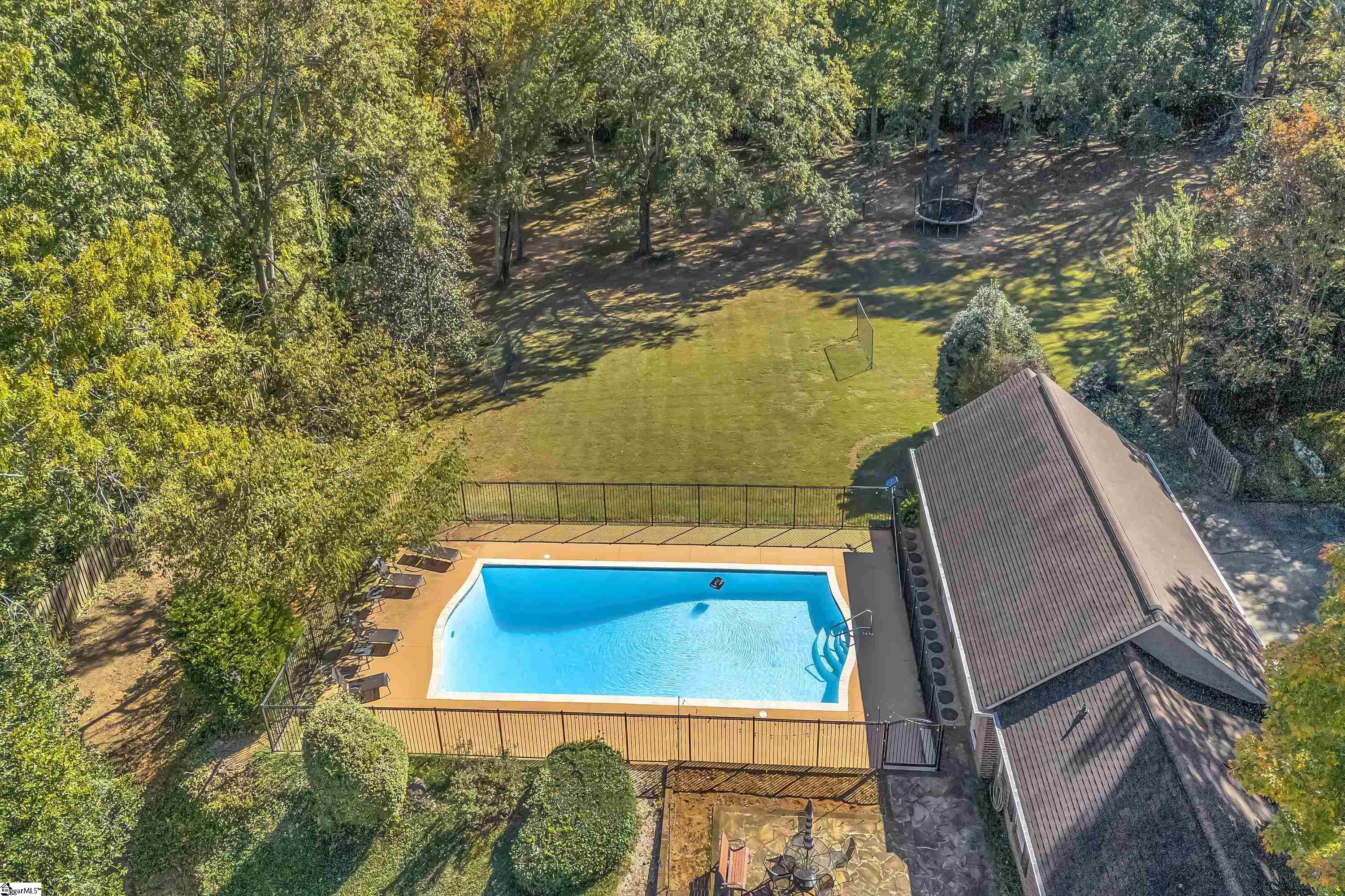 102 Graystone Road, Greenville