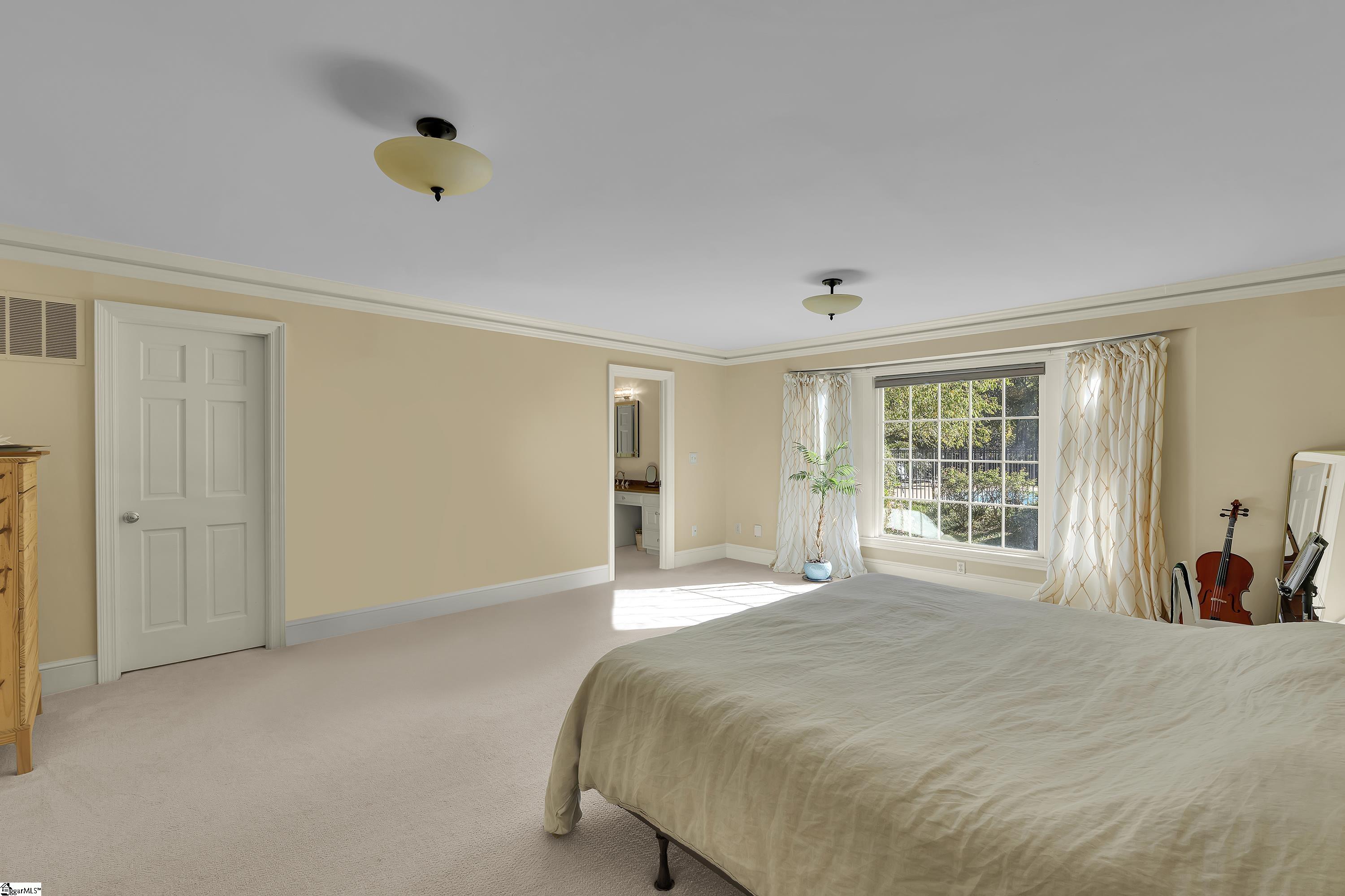 102 Graystone Road, Greenville