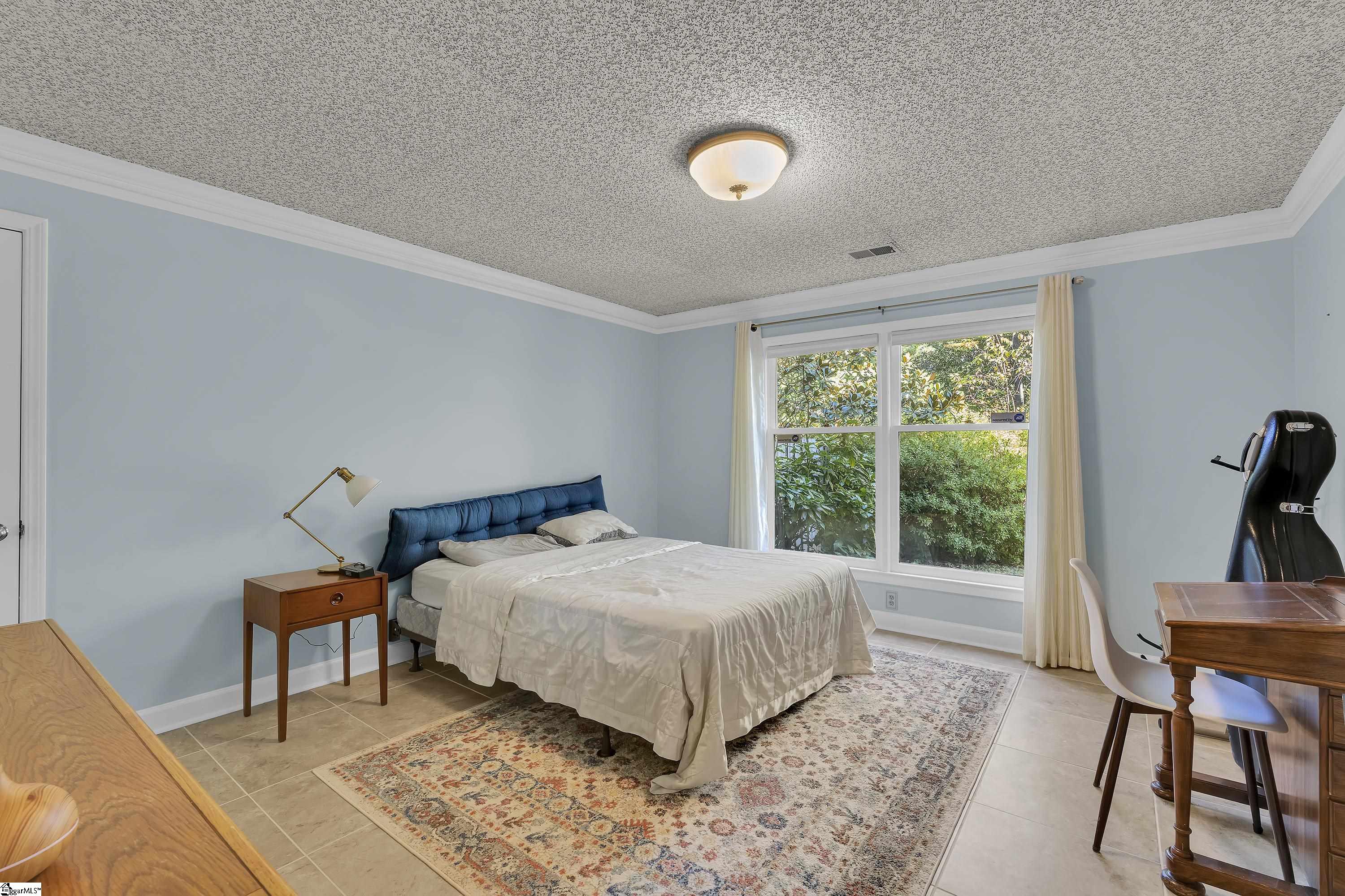 102 Graystone Road, Greenville