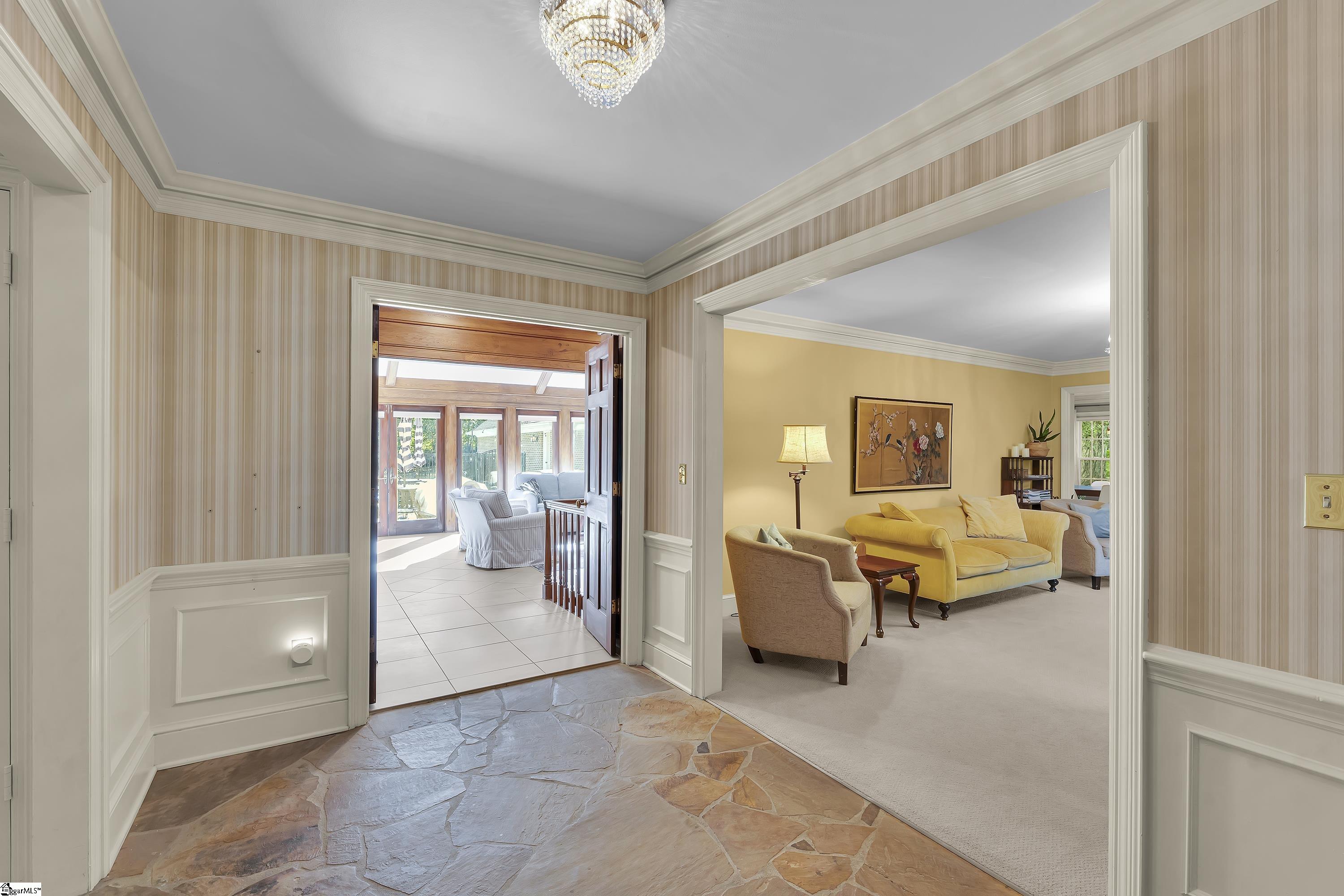 102 Graystone Road, Greenville