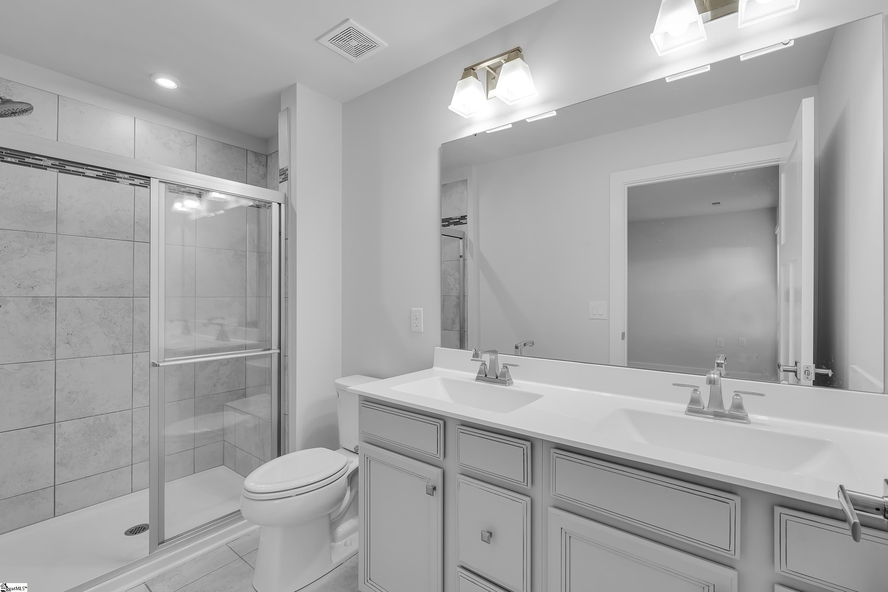 803 Shady Oak Court, Boiling Springs