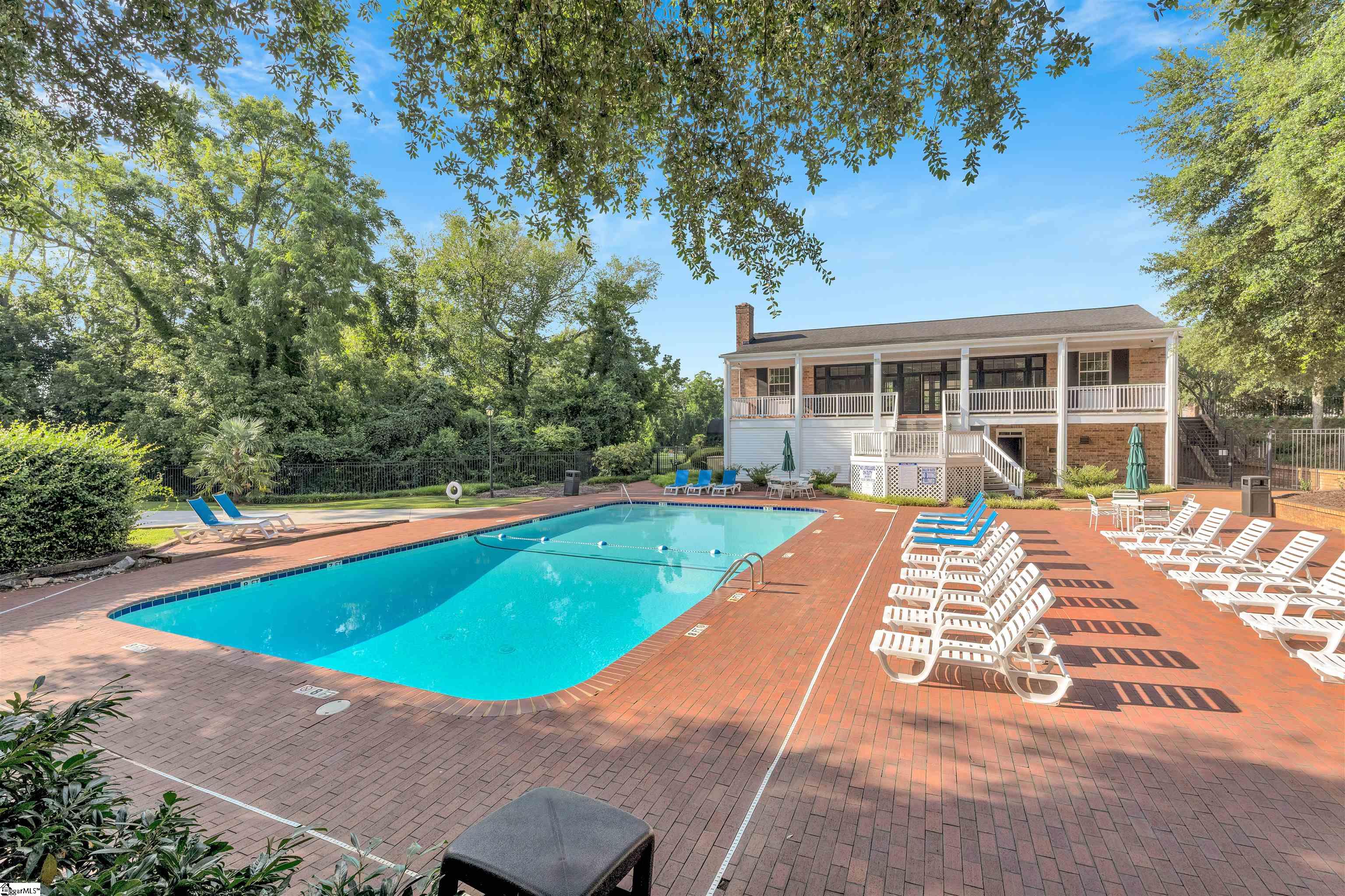 925 Cleveland Street Unit 235, Greenville Unit: Unit 235