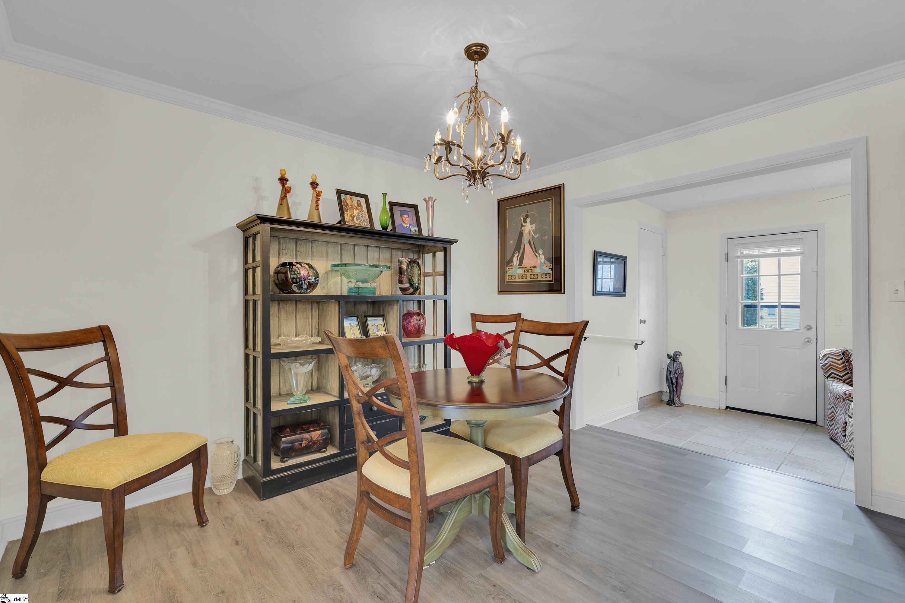 925 Cleveland Street Unit 235, Greenville Unit: Unit 235