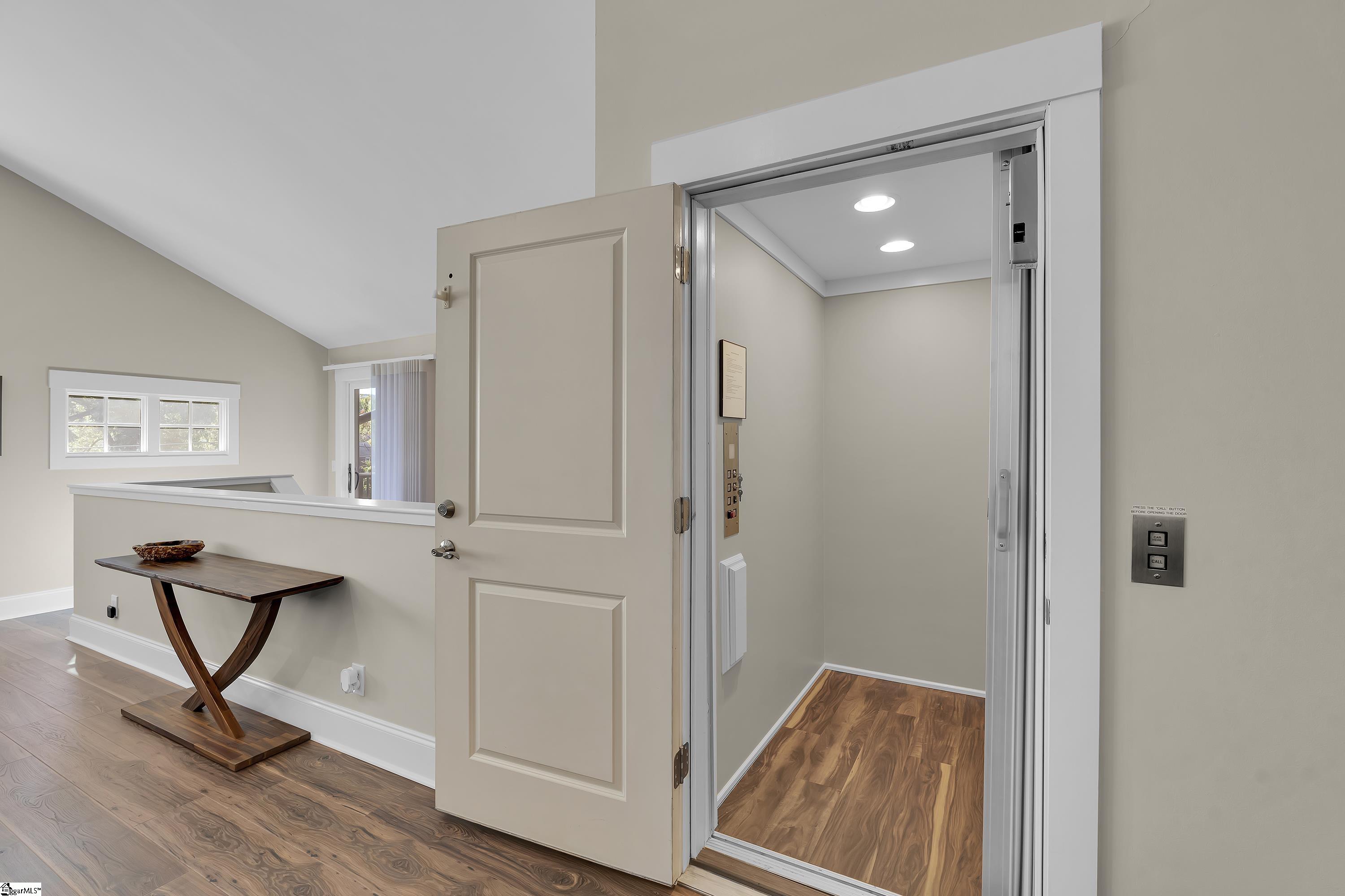 106 West Park Avenue Unit B