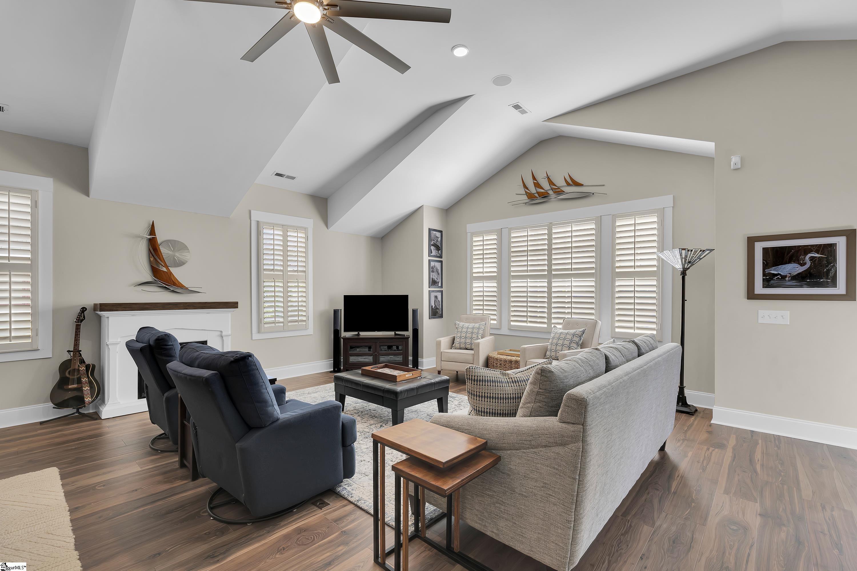 106 West Park Avenue Unit B