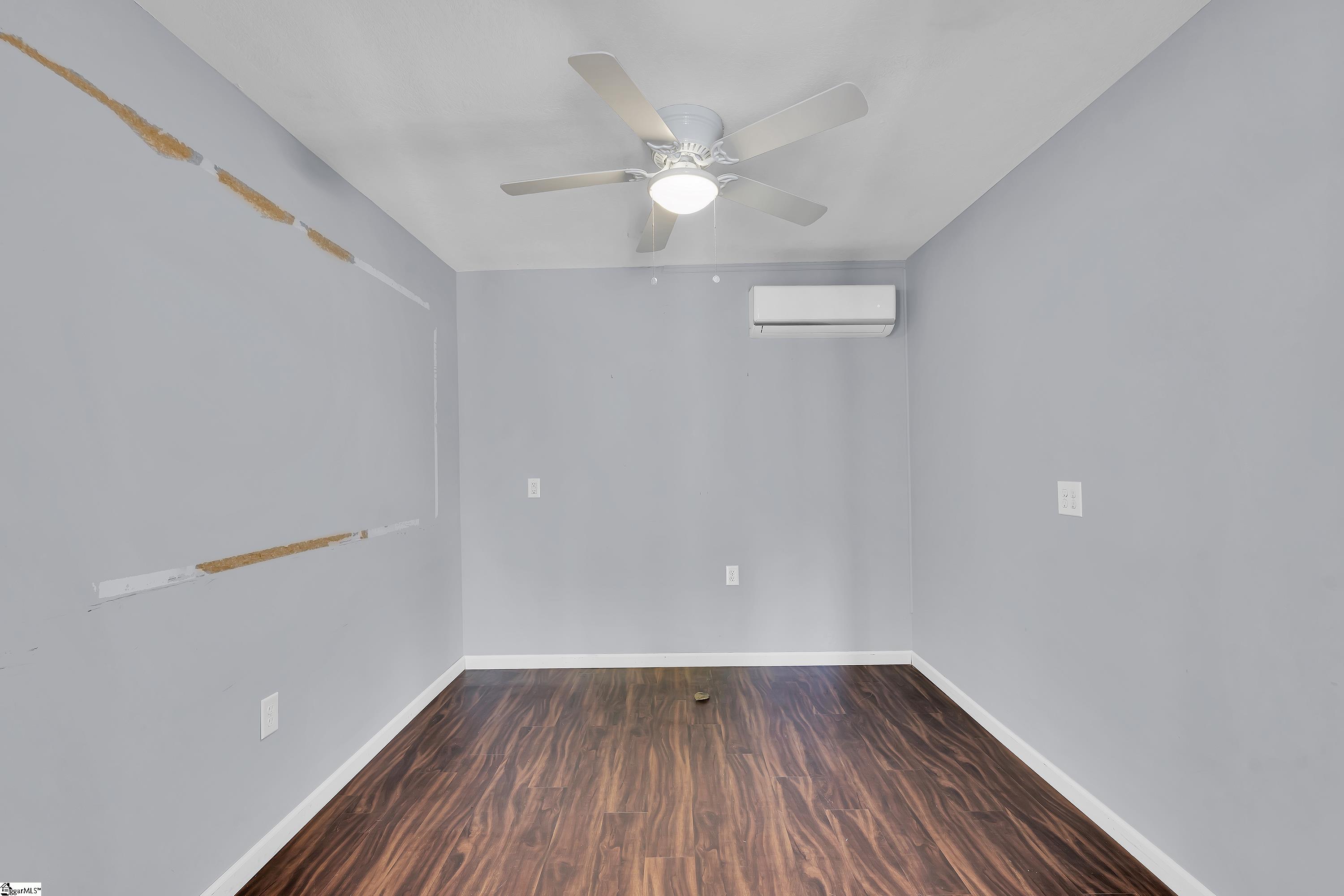 203 Roper Mountain Rd Extension