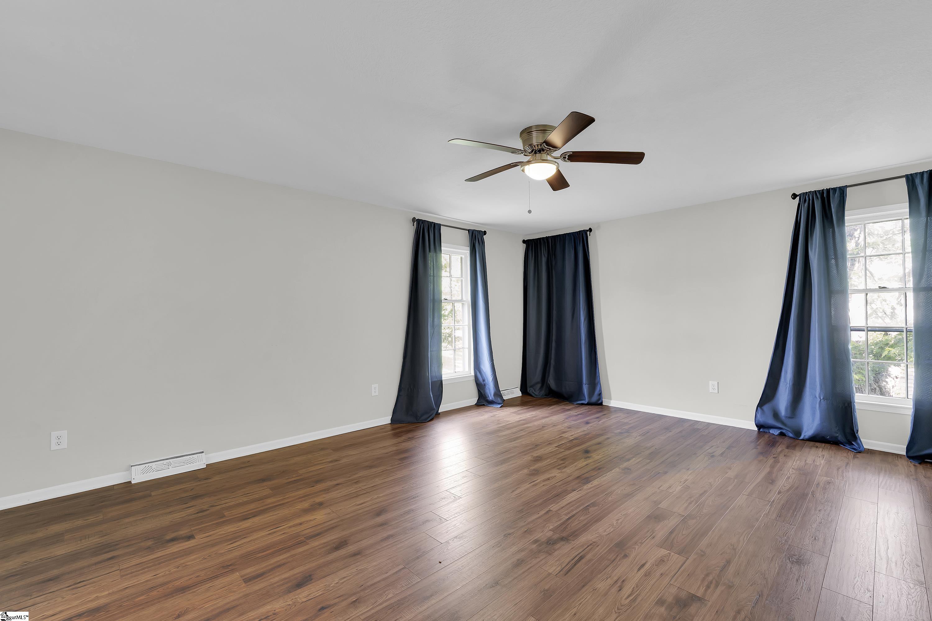 203 Roper Mountain Rd Extension