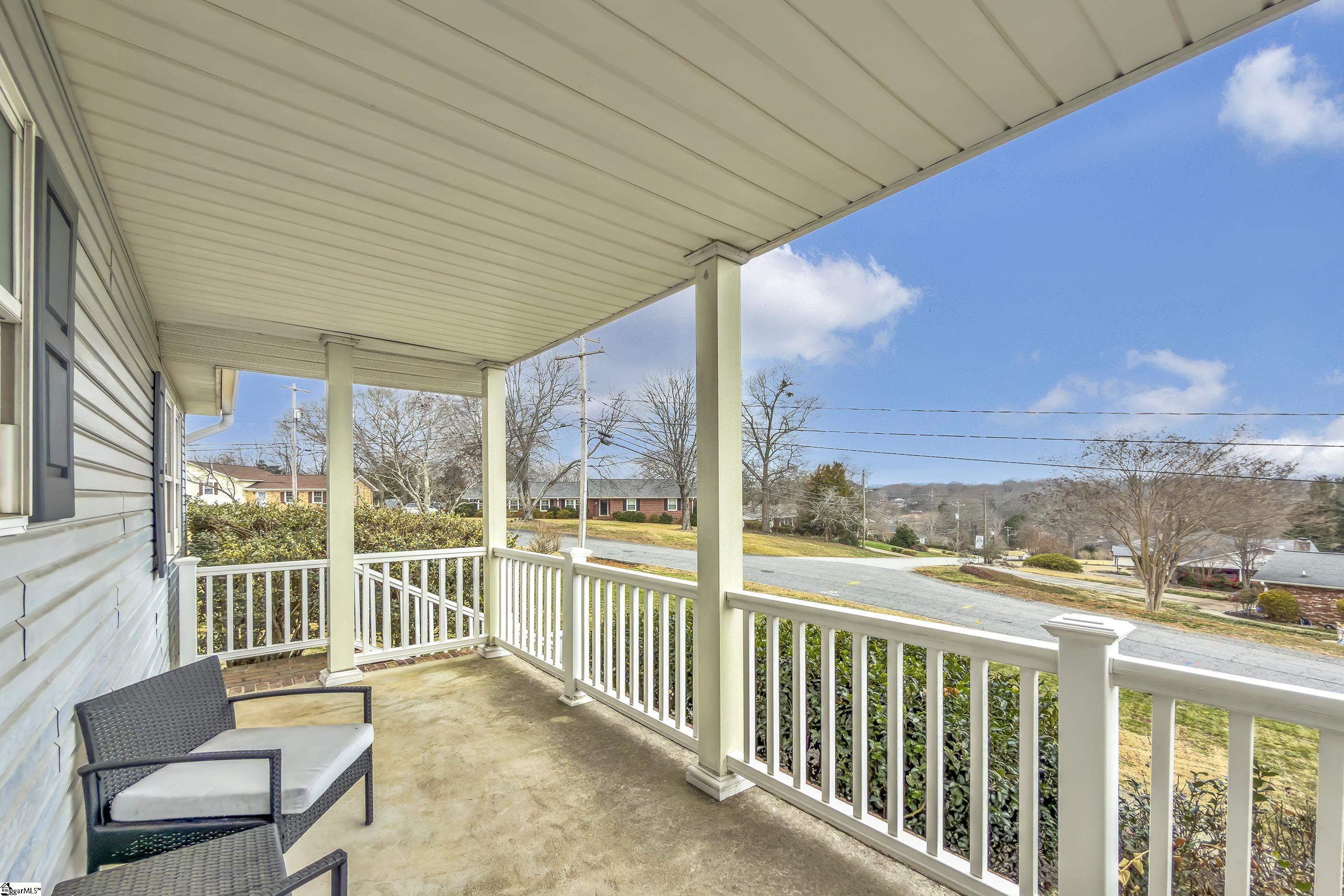 202 Kenilworth Drive