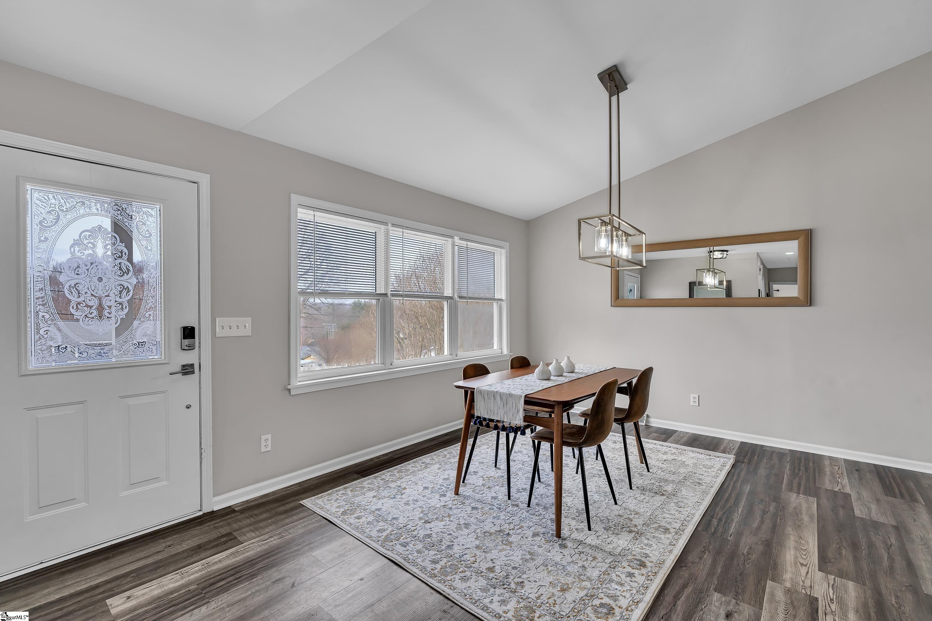 202 Kenilworth Drive