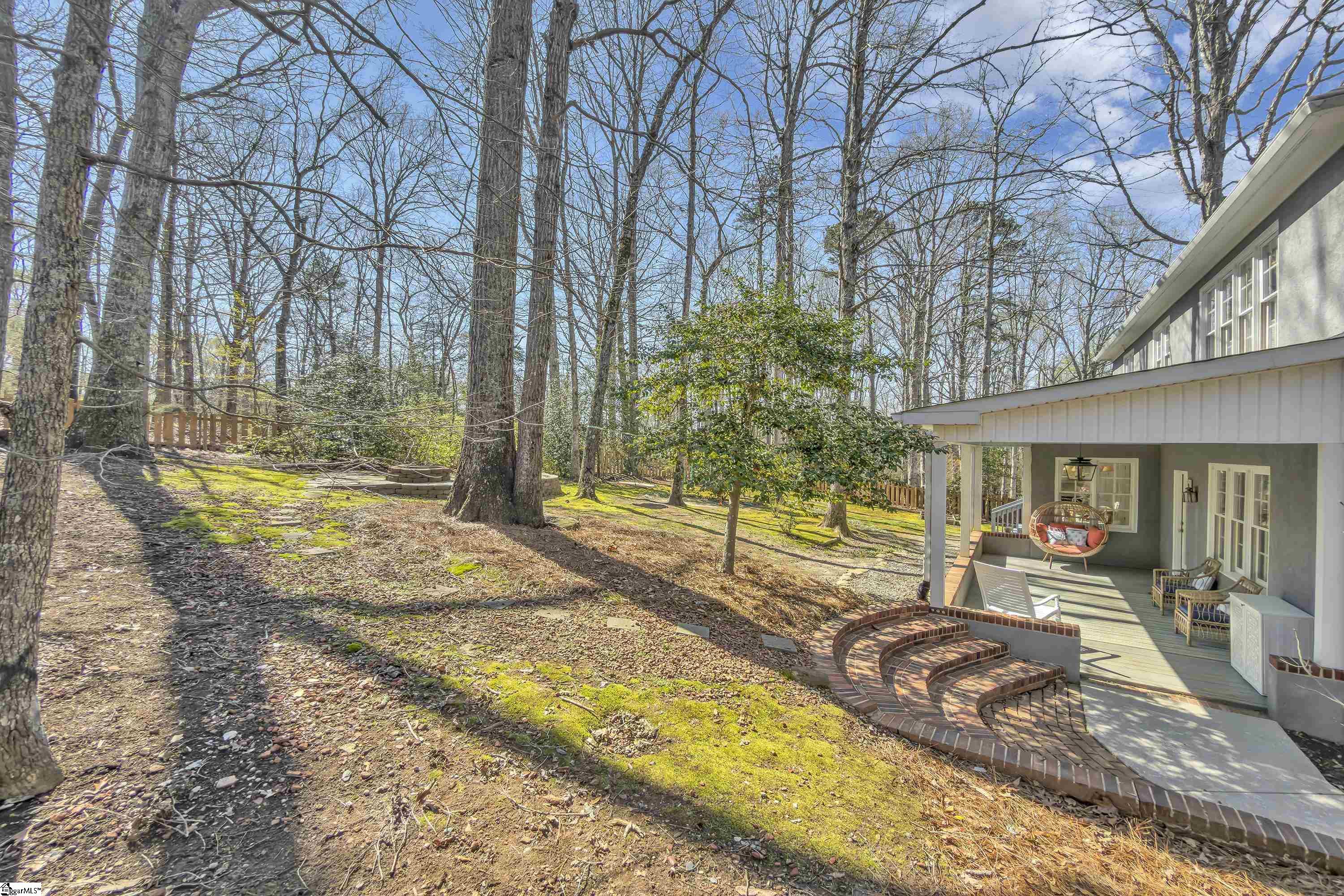 156 Circle Slope Drive