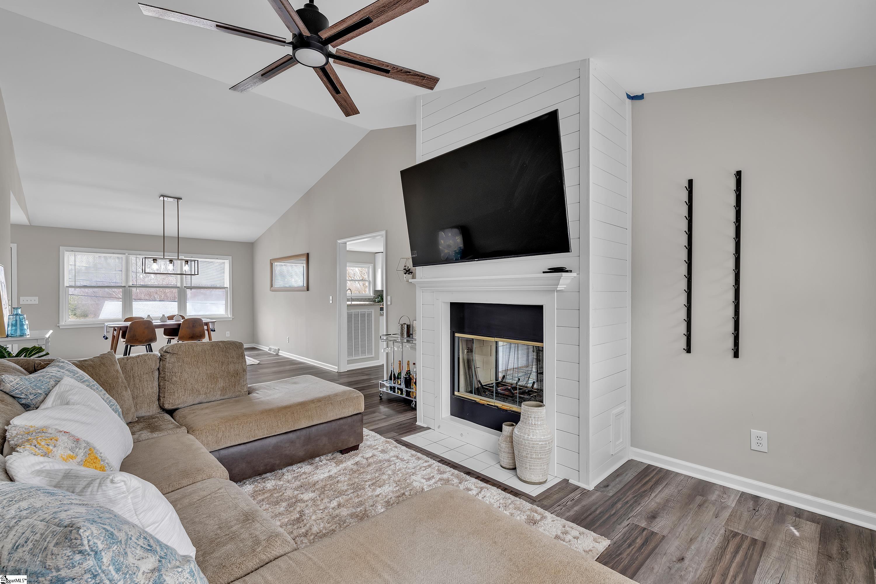 202 Kenilworth Drive