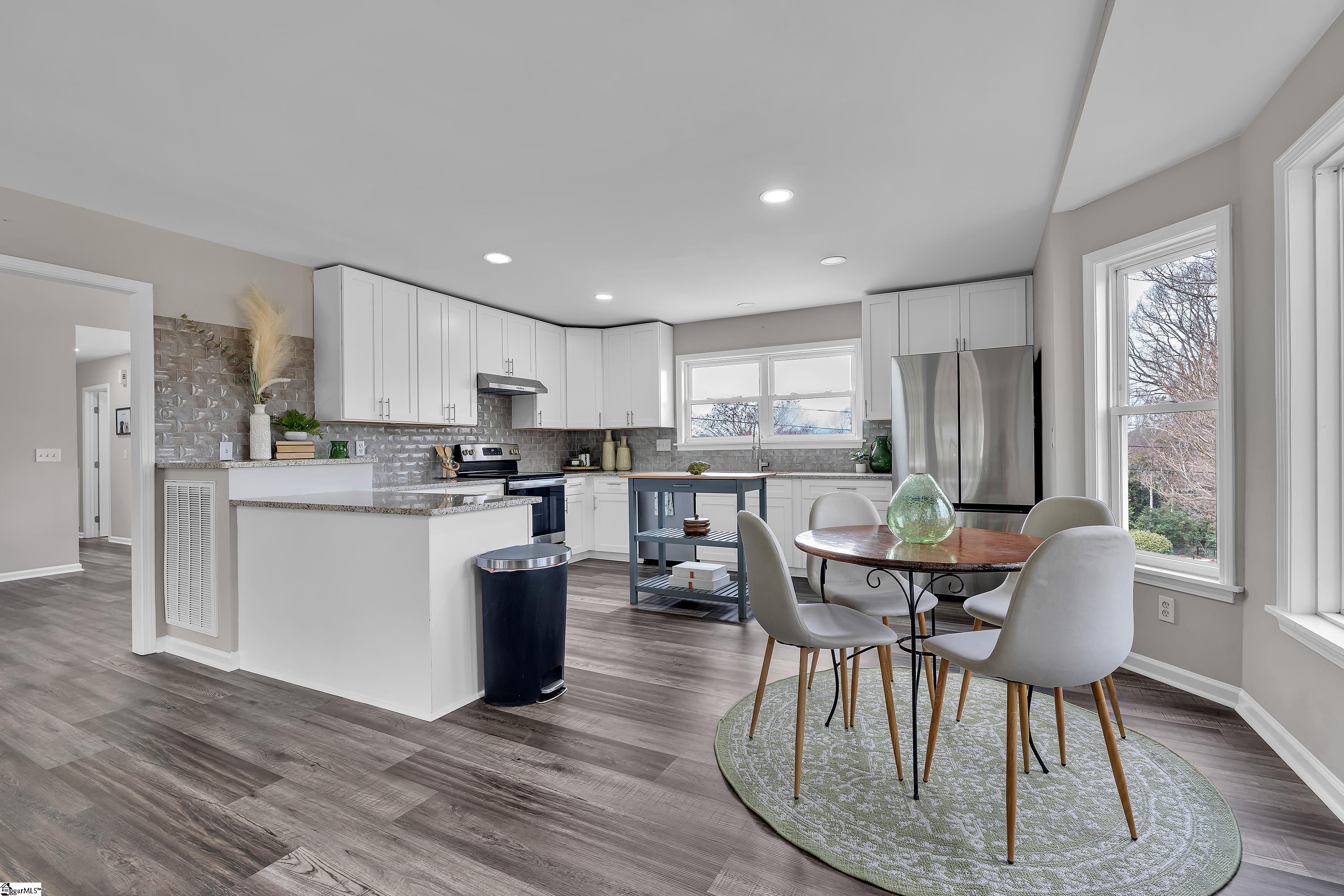 202 Kenilworth Drive