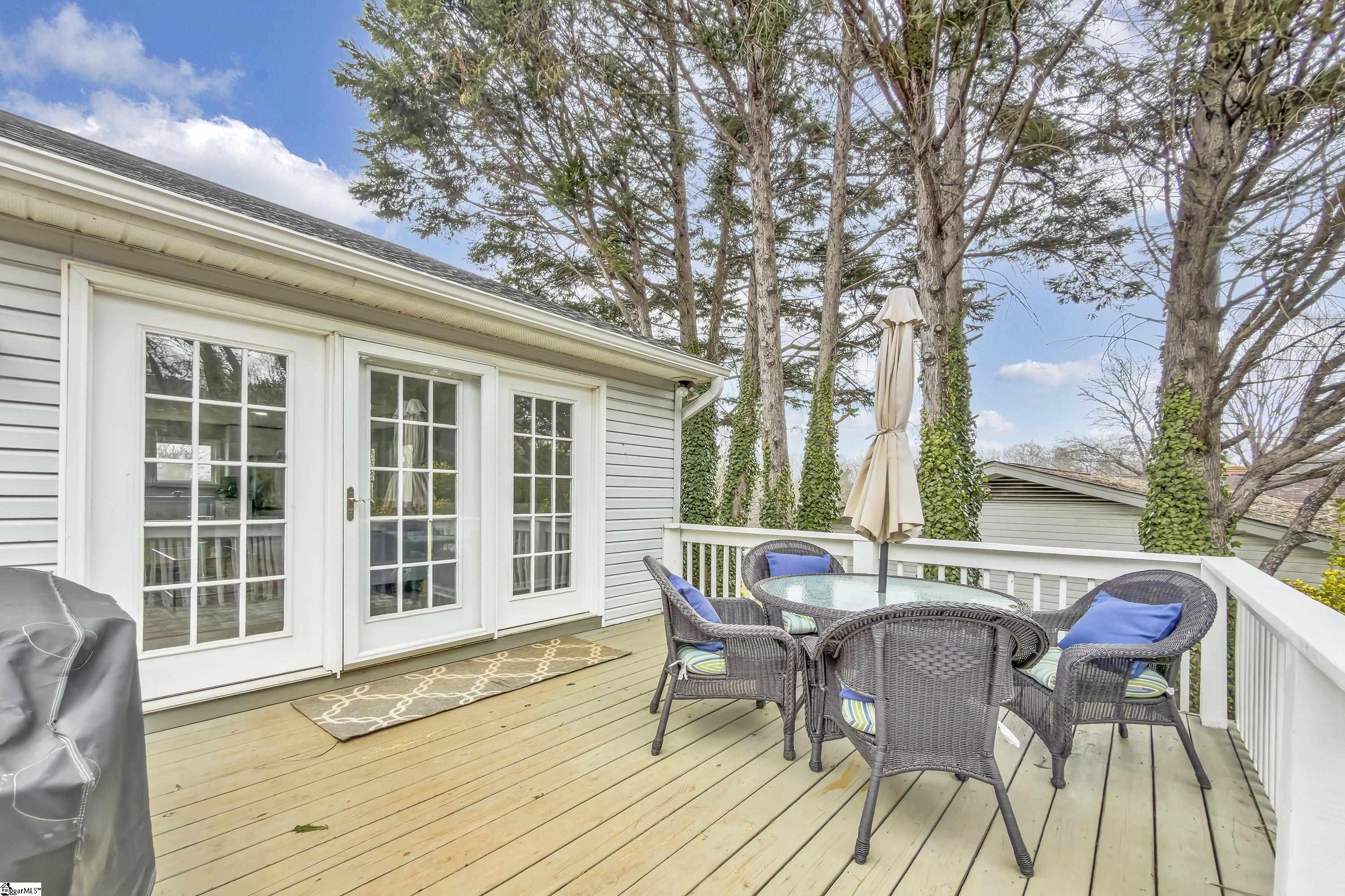 202 Kenilworth Drive