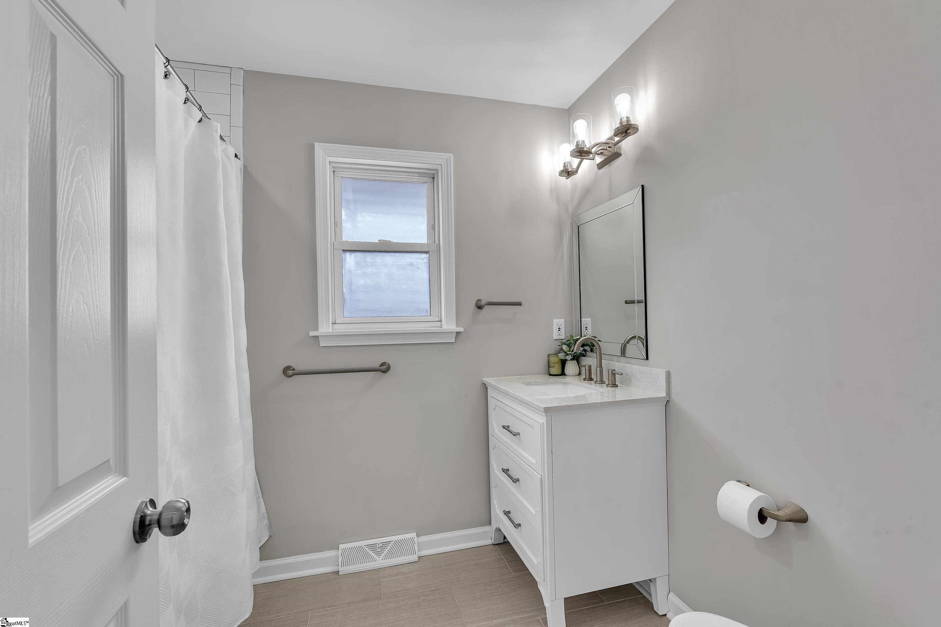 202 Kenilworth Drive