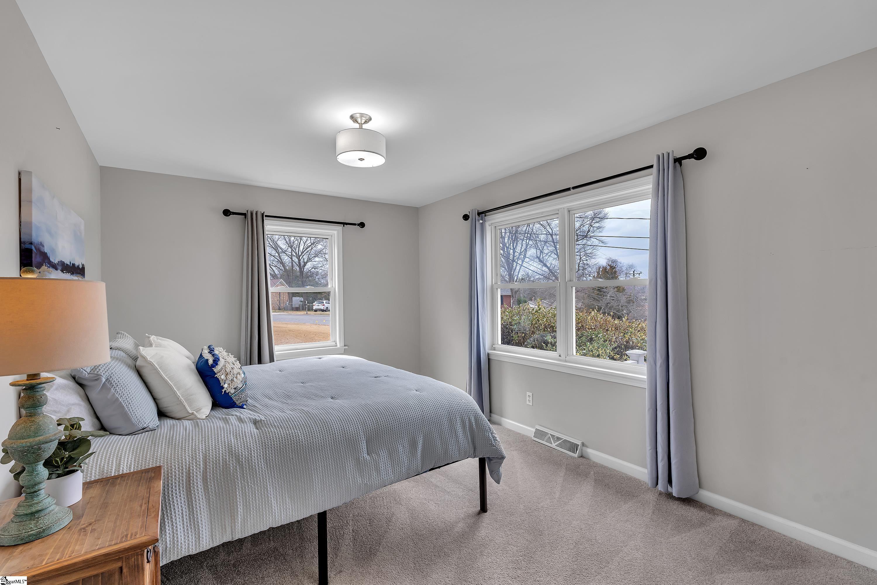 202 Kenilworth Drive