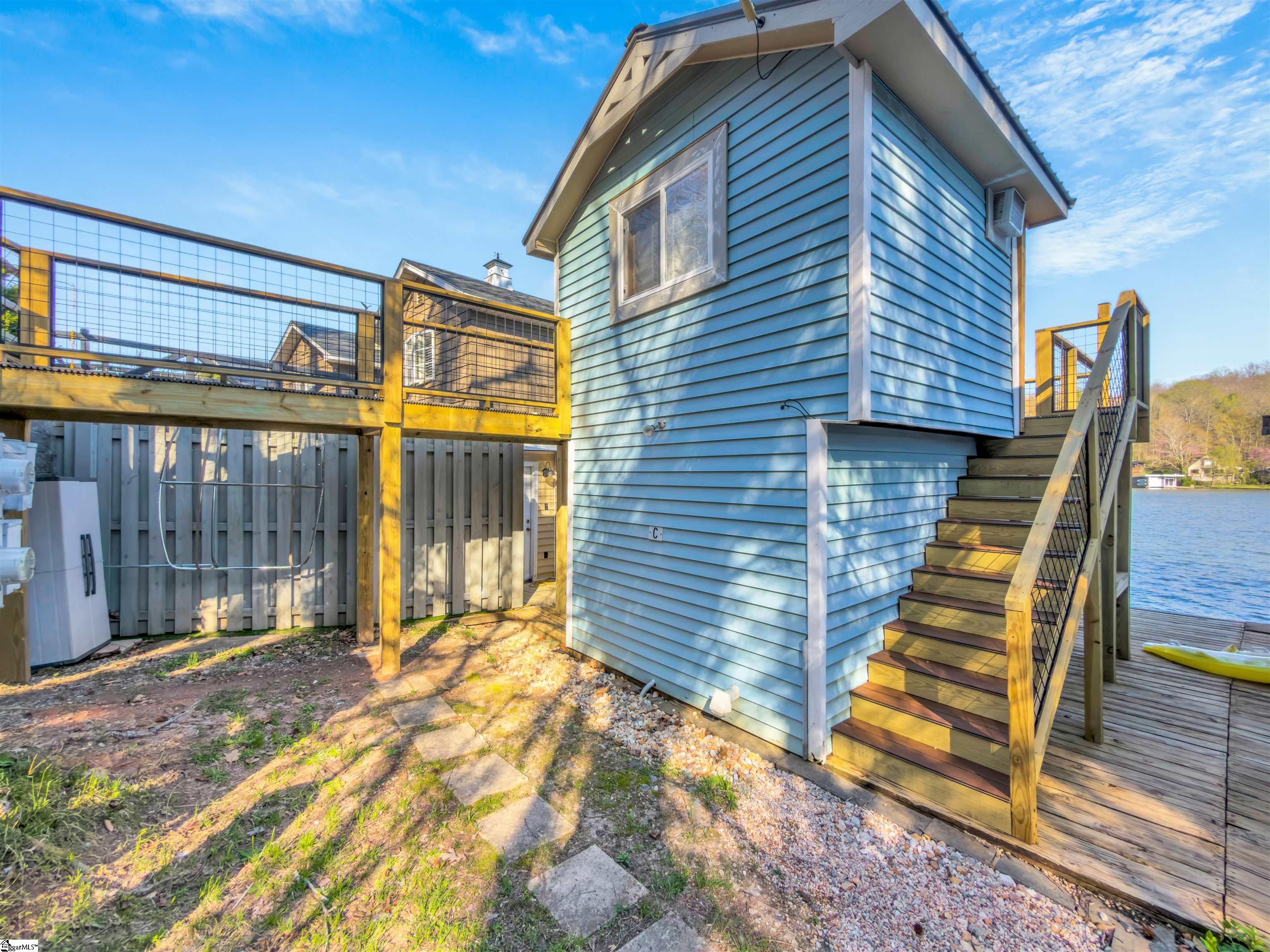 1700 W Lakeshore Drive