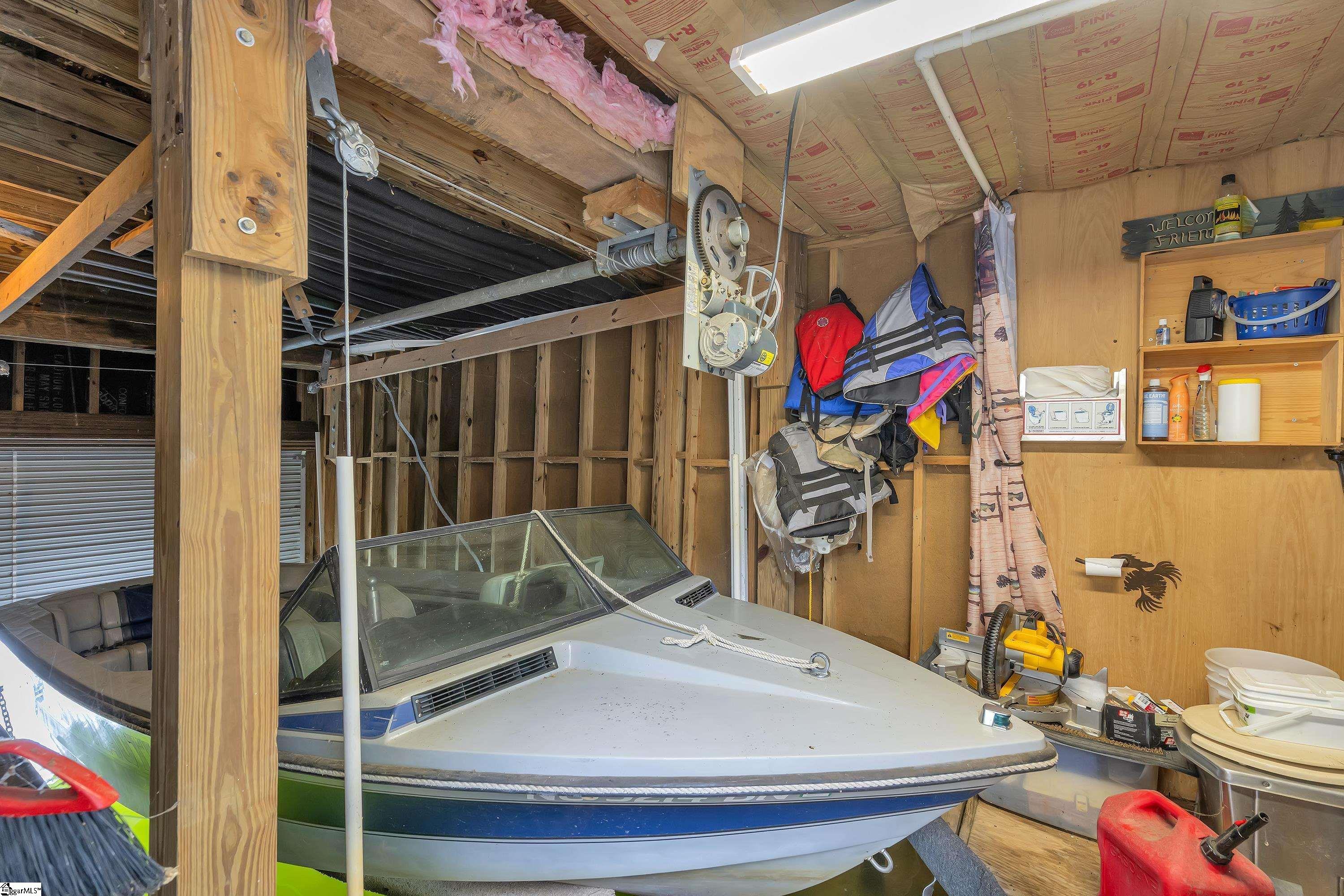 1700 W Lakeshore Drive