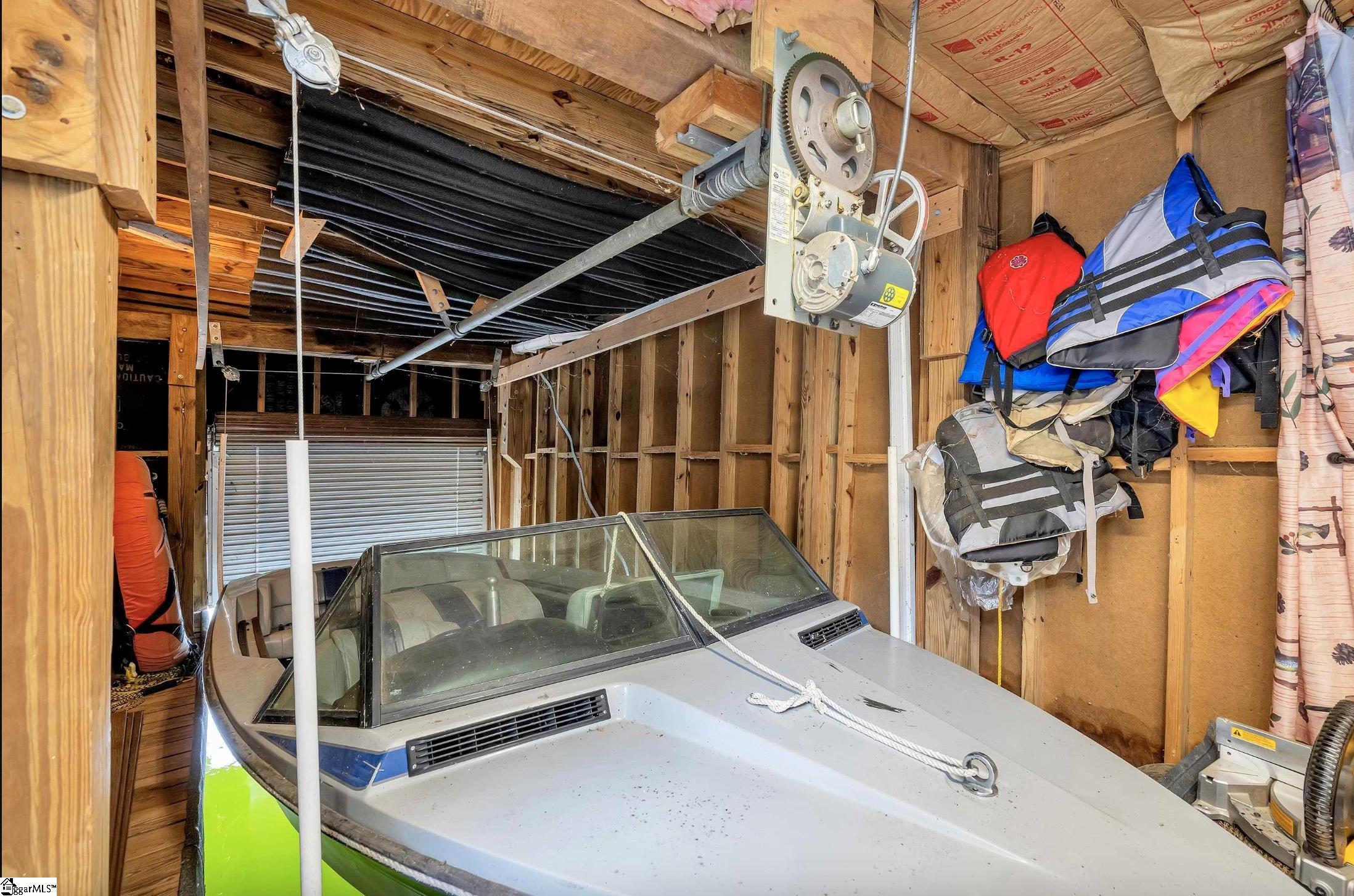 1700 W Lakeshore Drive