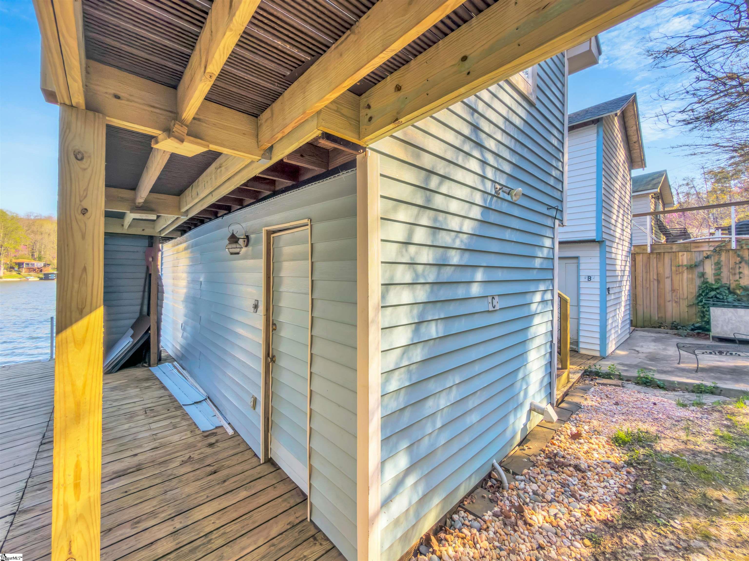 1700 W Lakeshore Drive