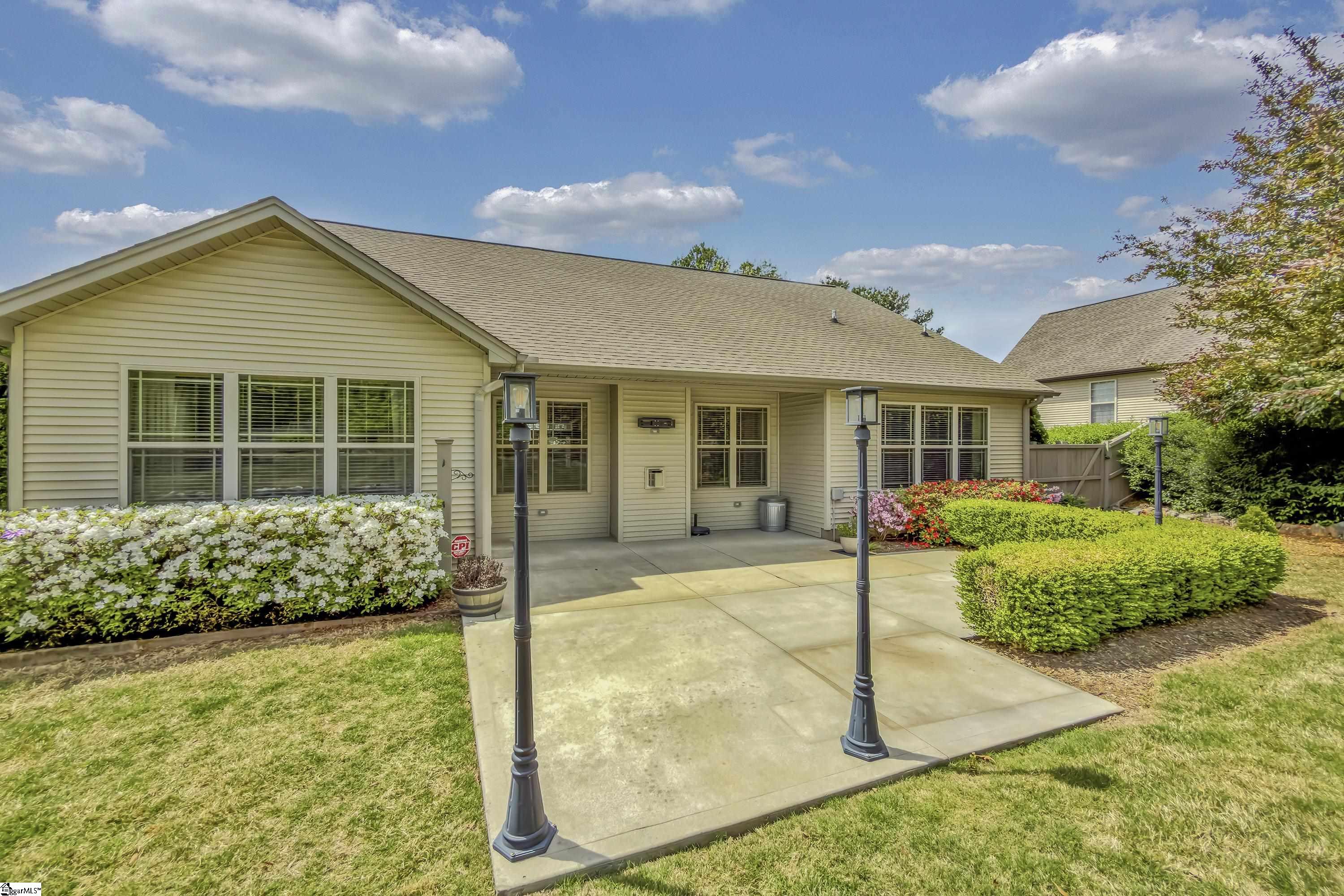 225 Bayswater Lane