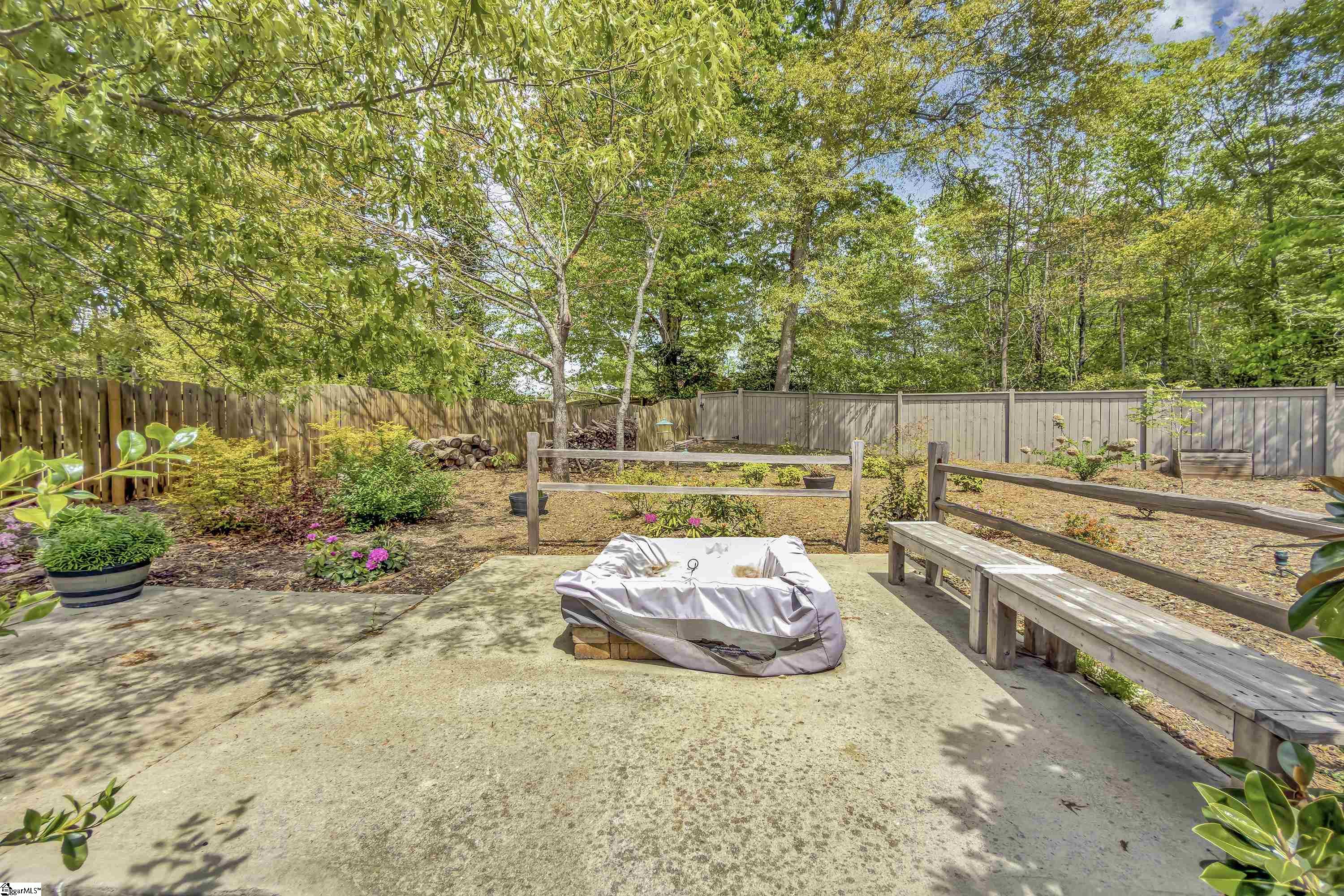 225 Bayswater Lane