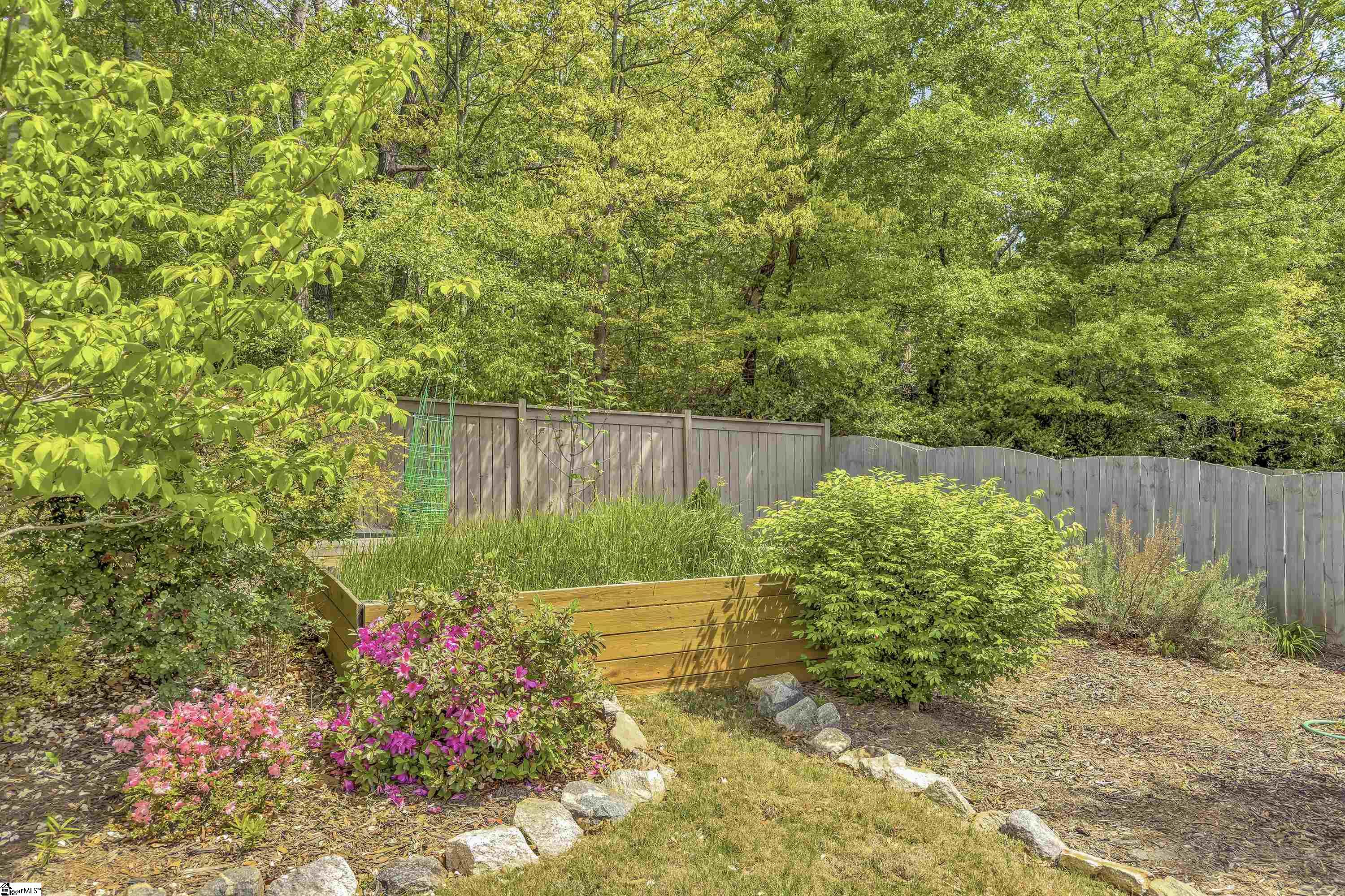 225 Bayswater Lane