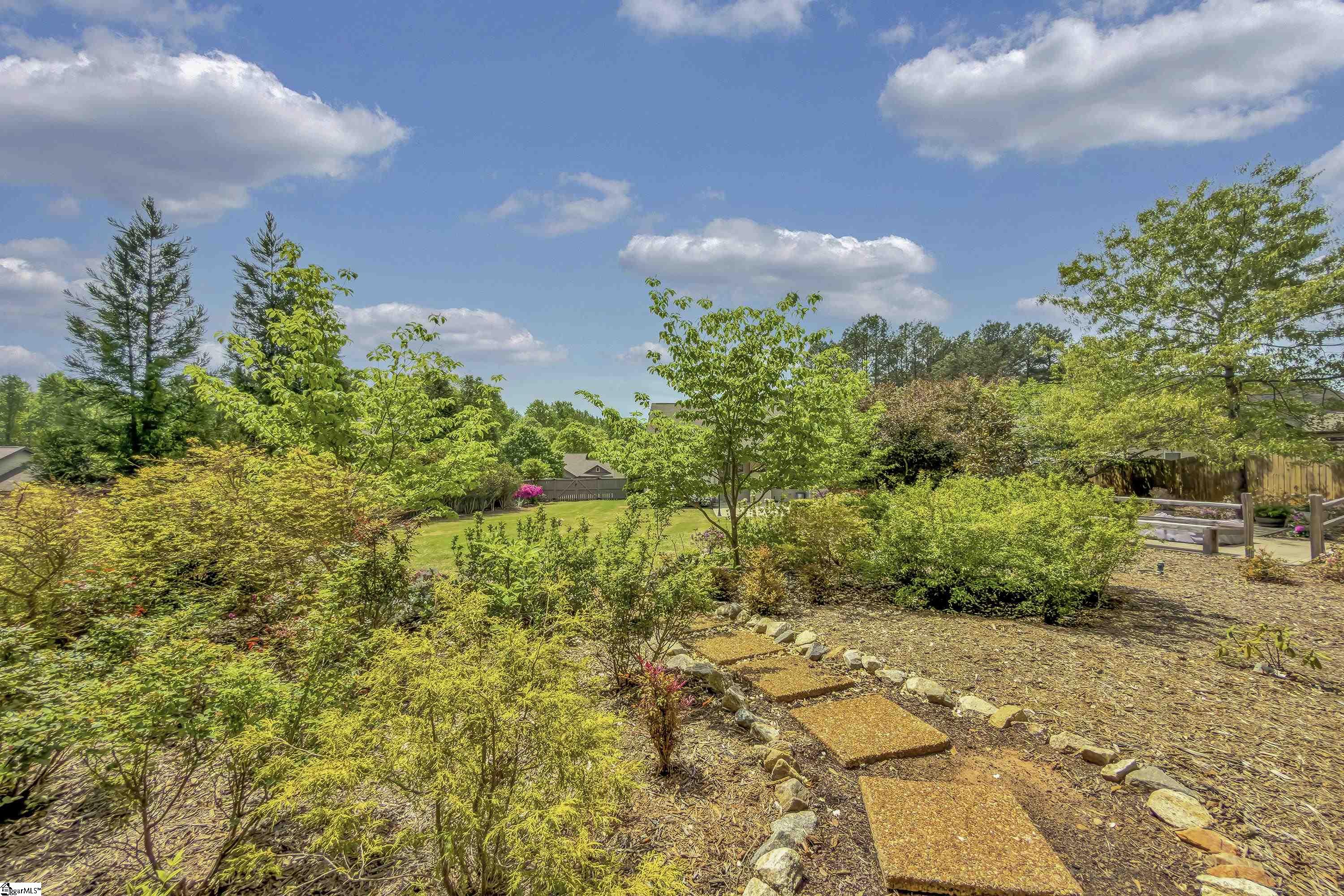 225 Bayswater Lane