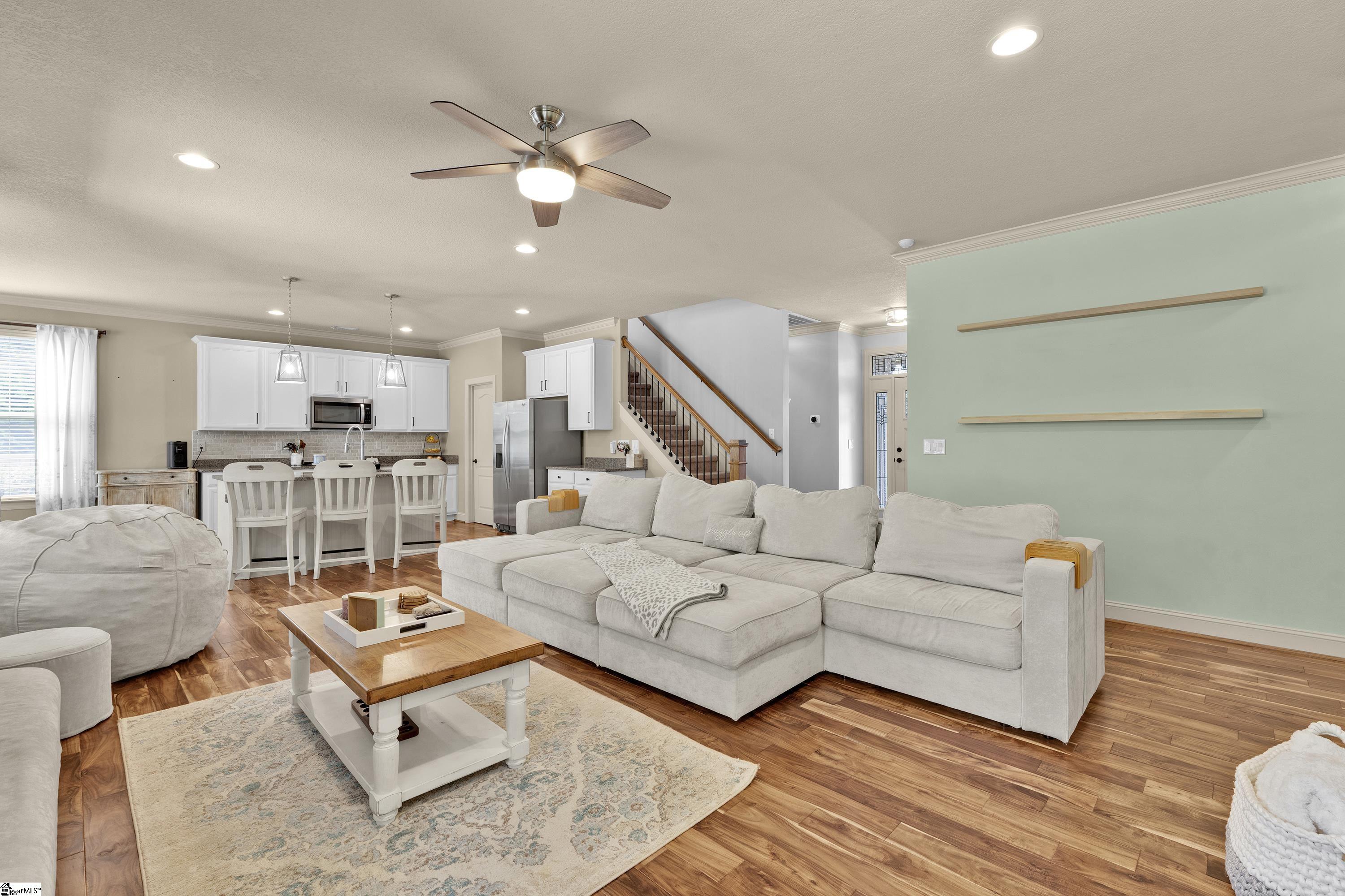 225 Bayswater Lane