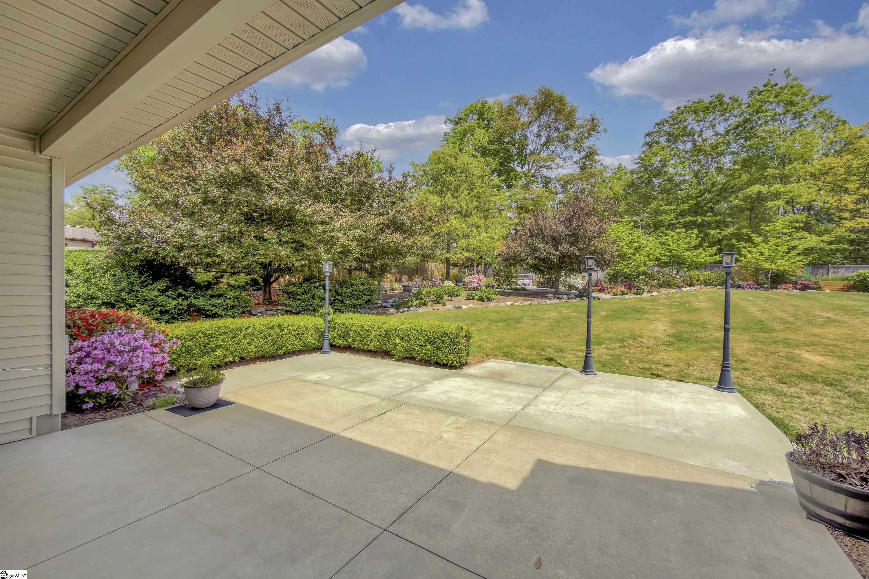 225 Bayswater Lane