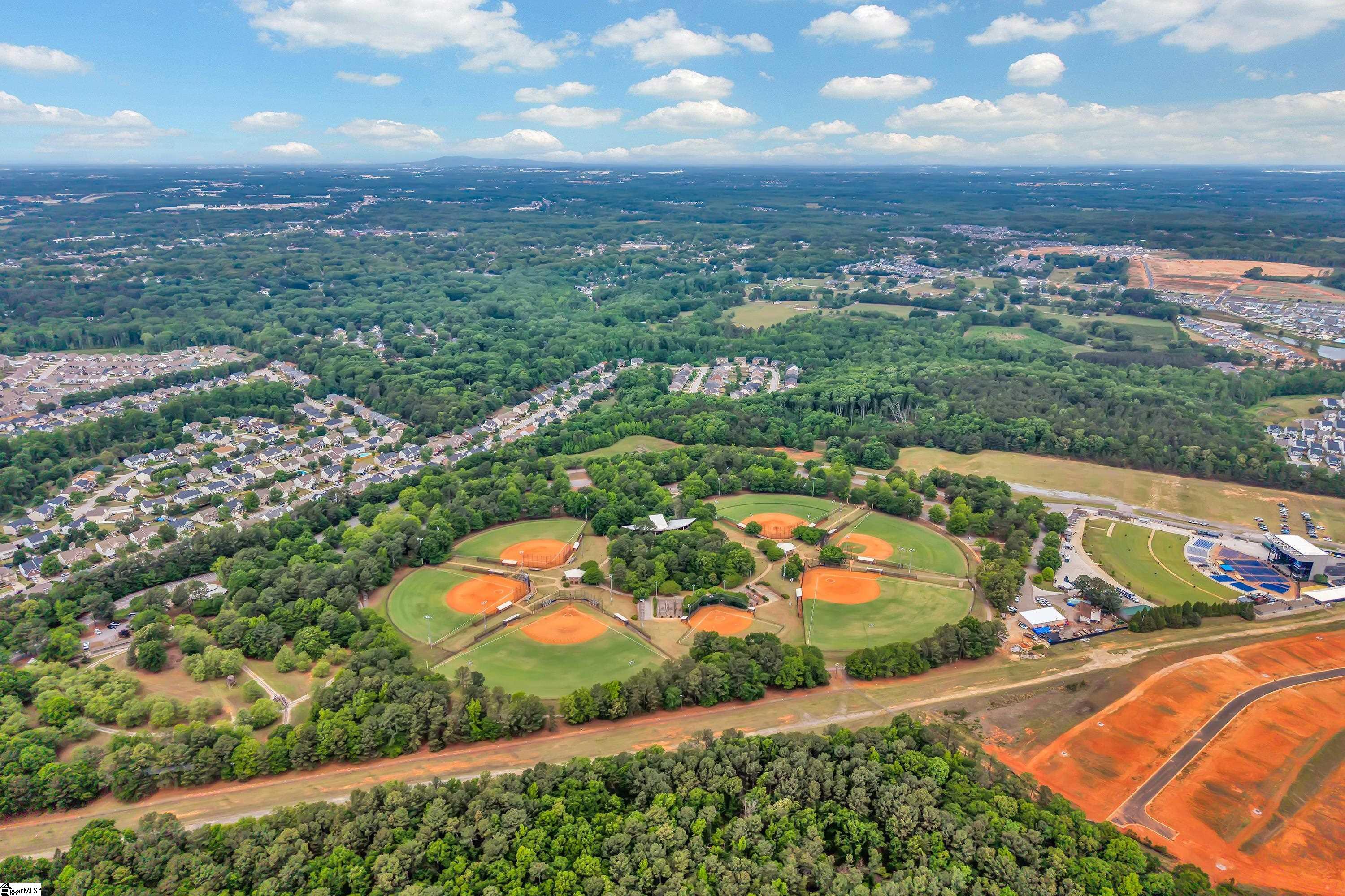 121 Strongridge Trail