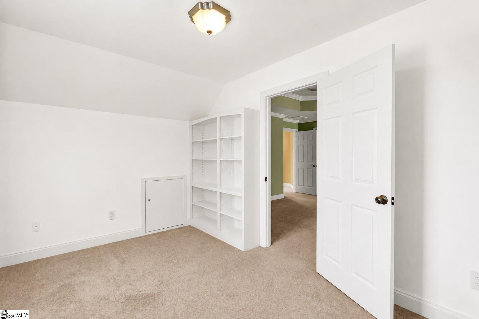 406 Hopewell Ridge