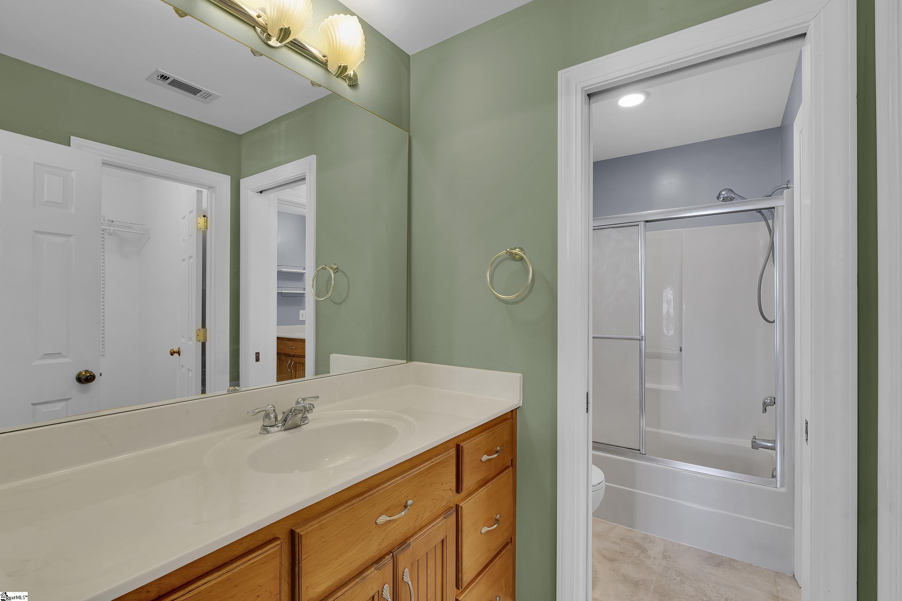 406 Hopewell Ridge