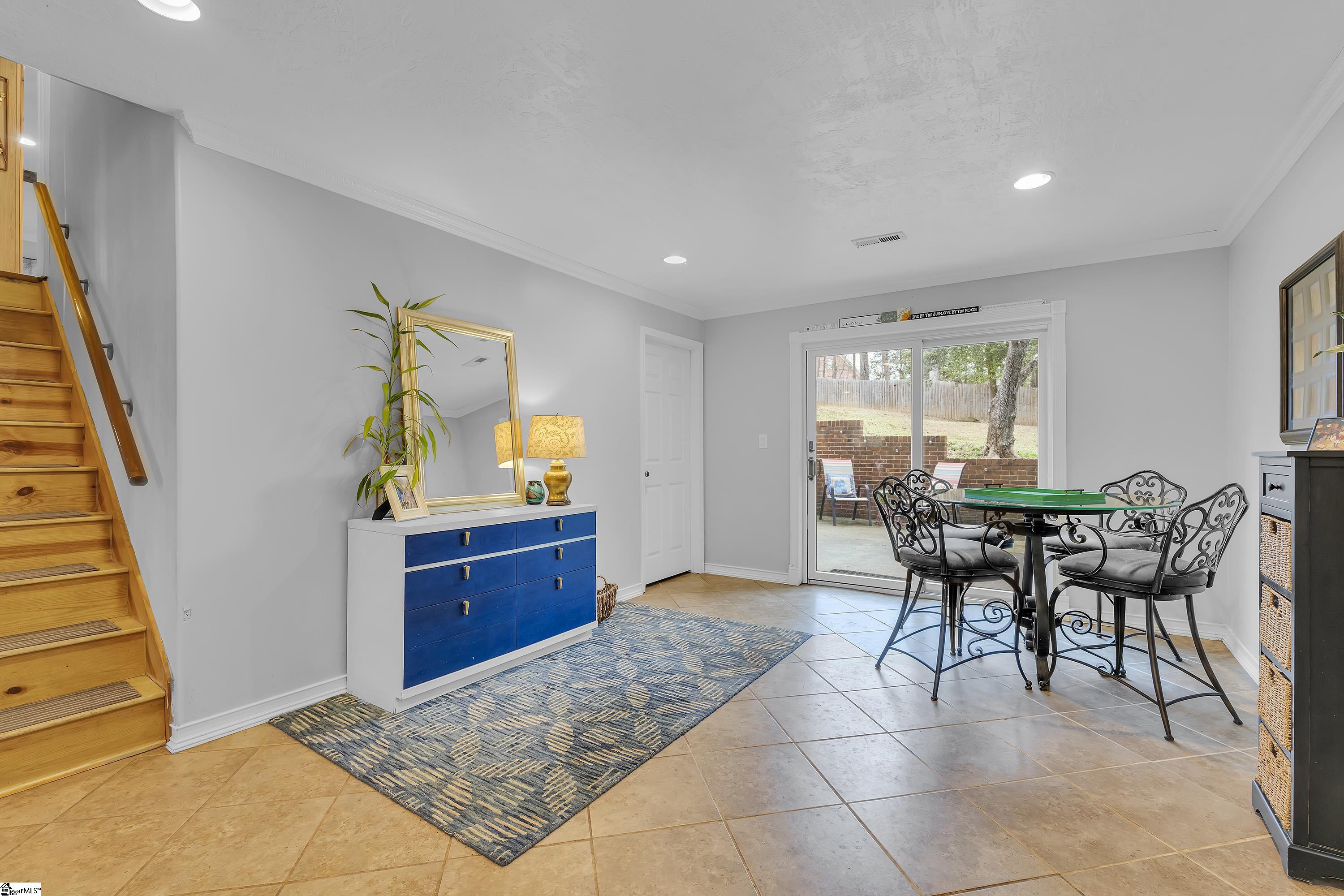 6 Devonshire Lane