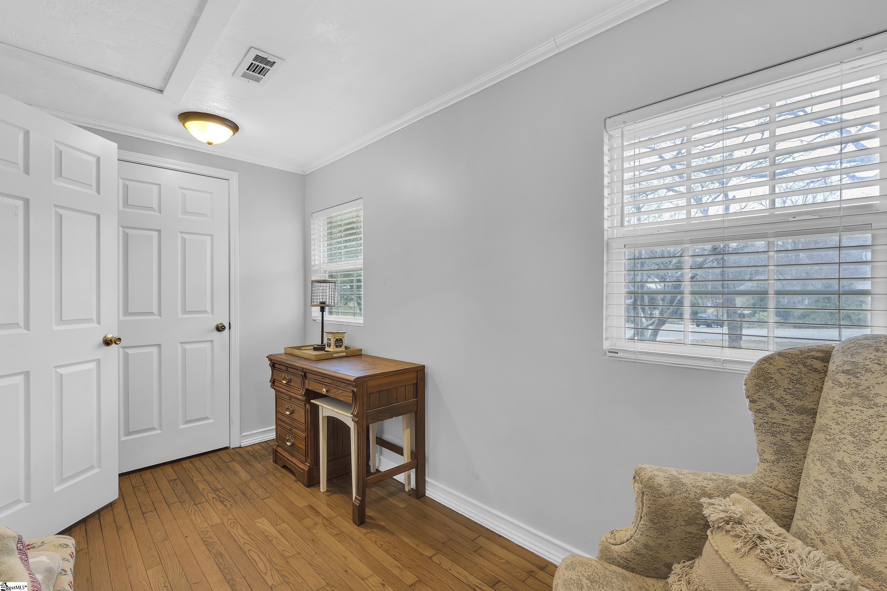 6 Devonshire Lane