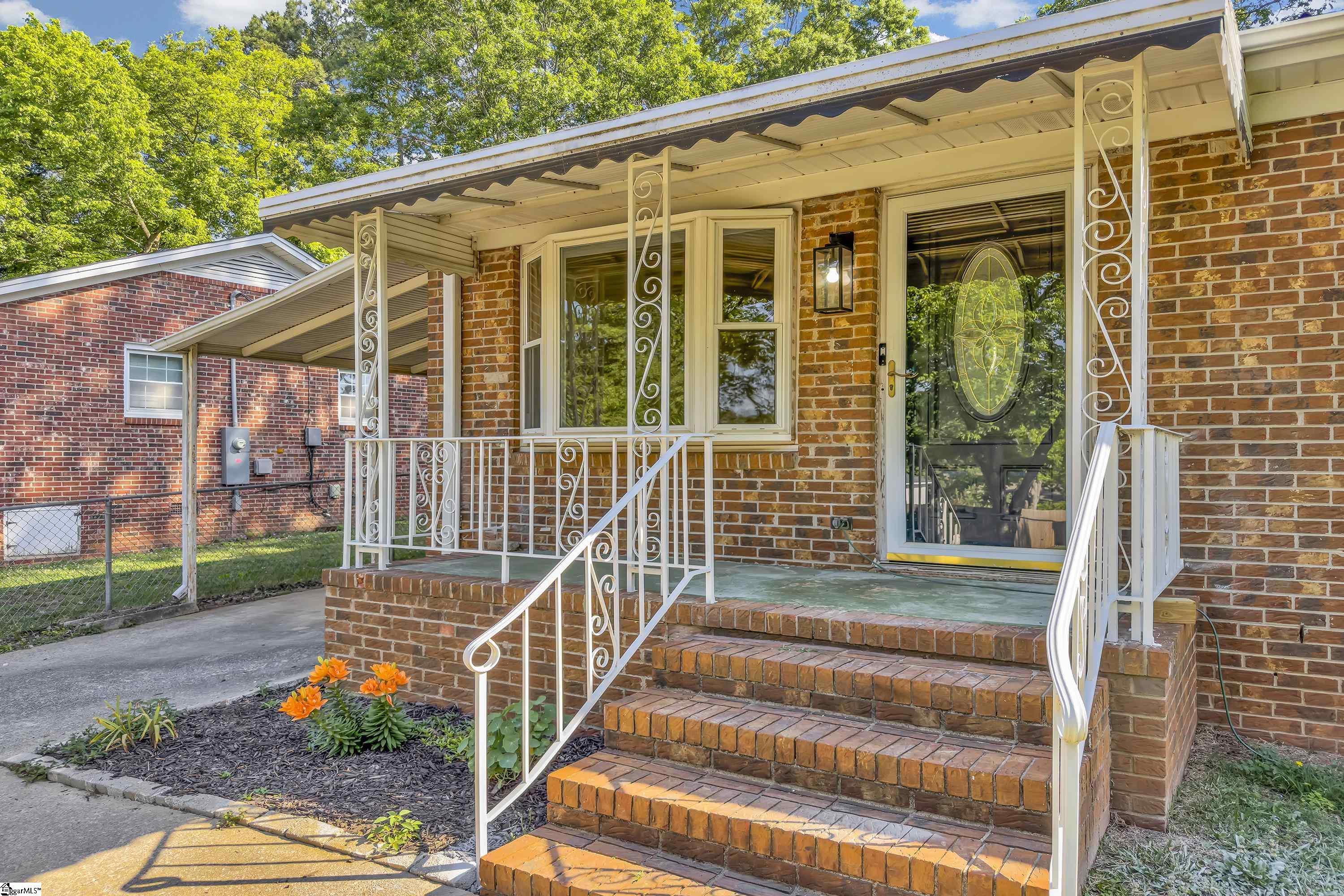 109 Center Drive