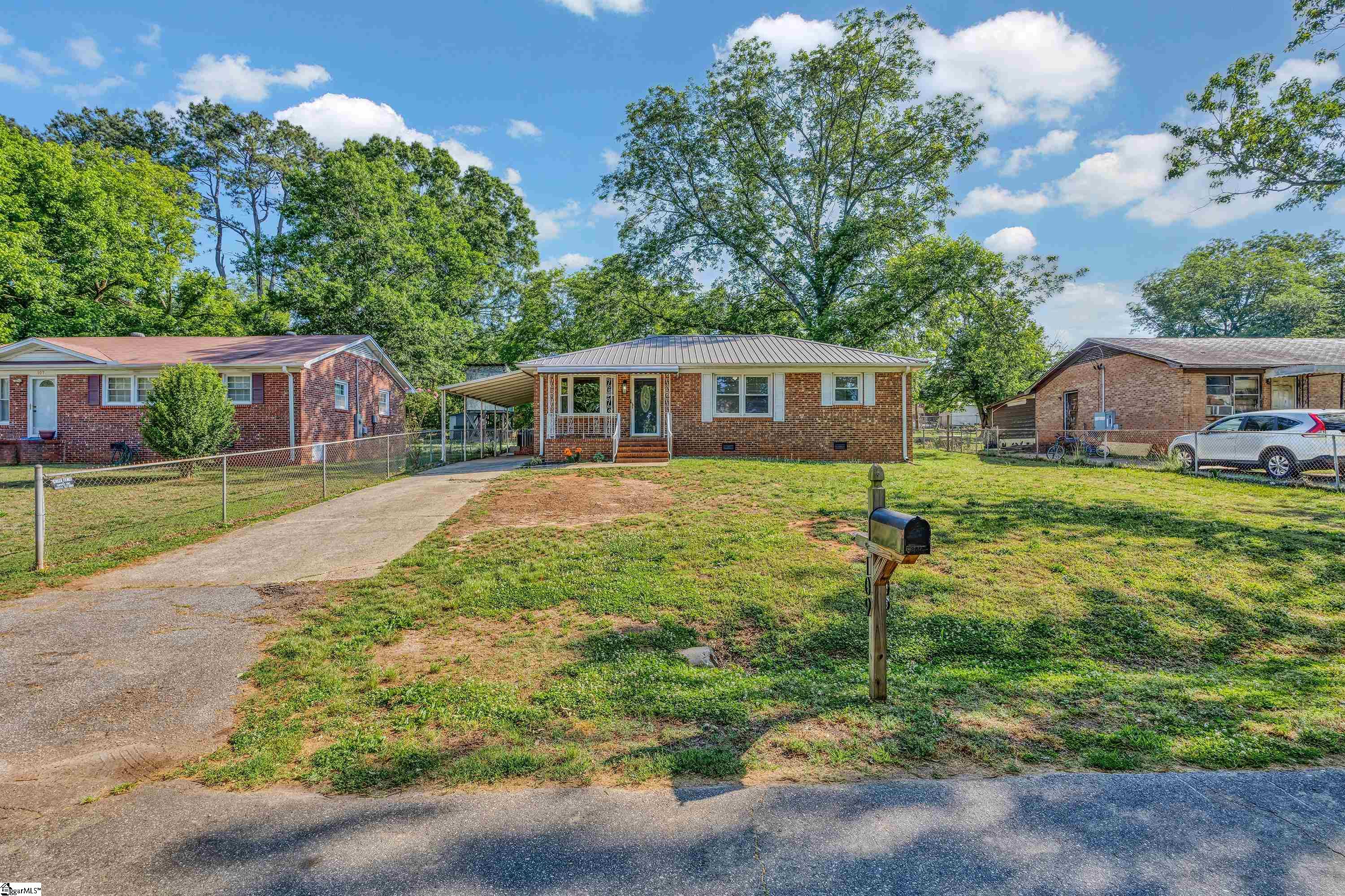 109 Center Drive