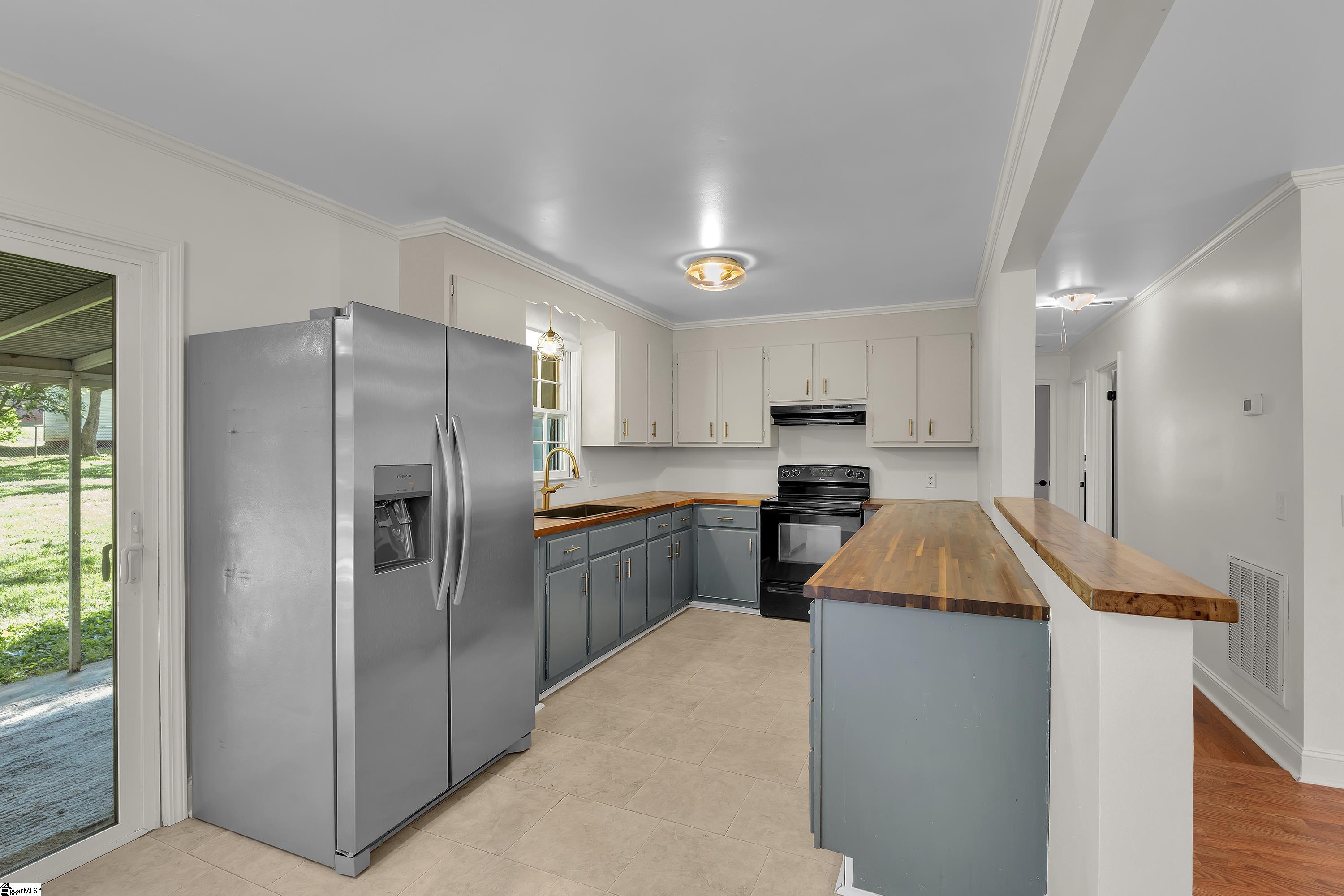 109 Center Drive