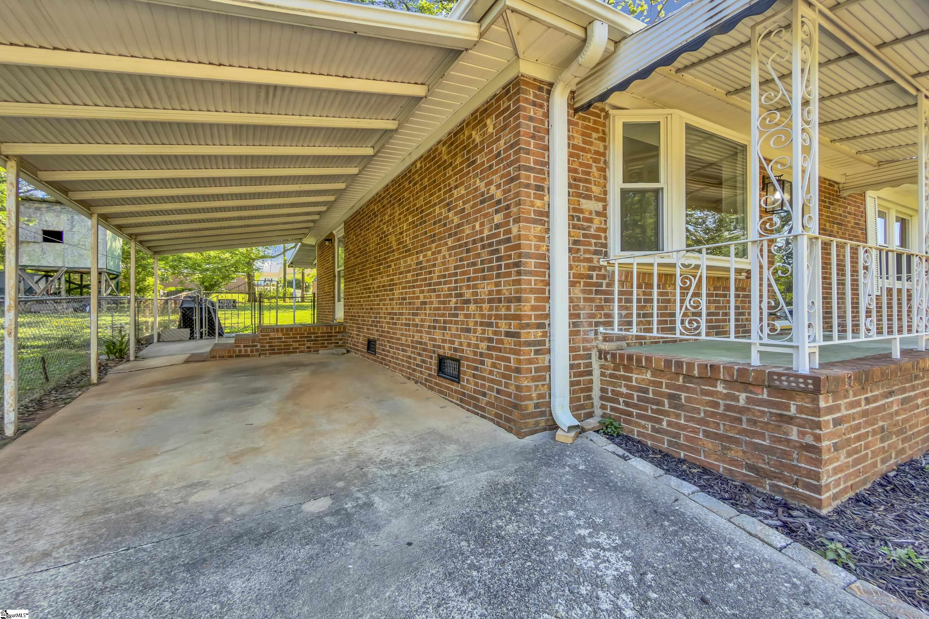109 Center Drive