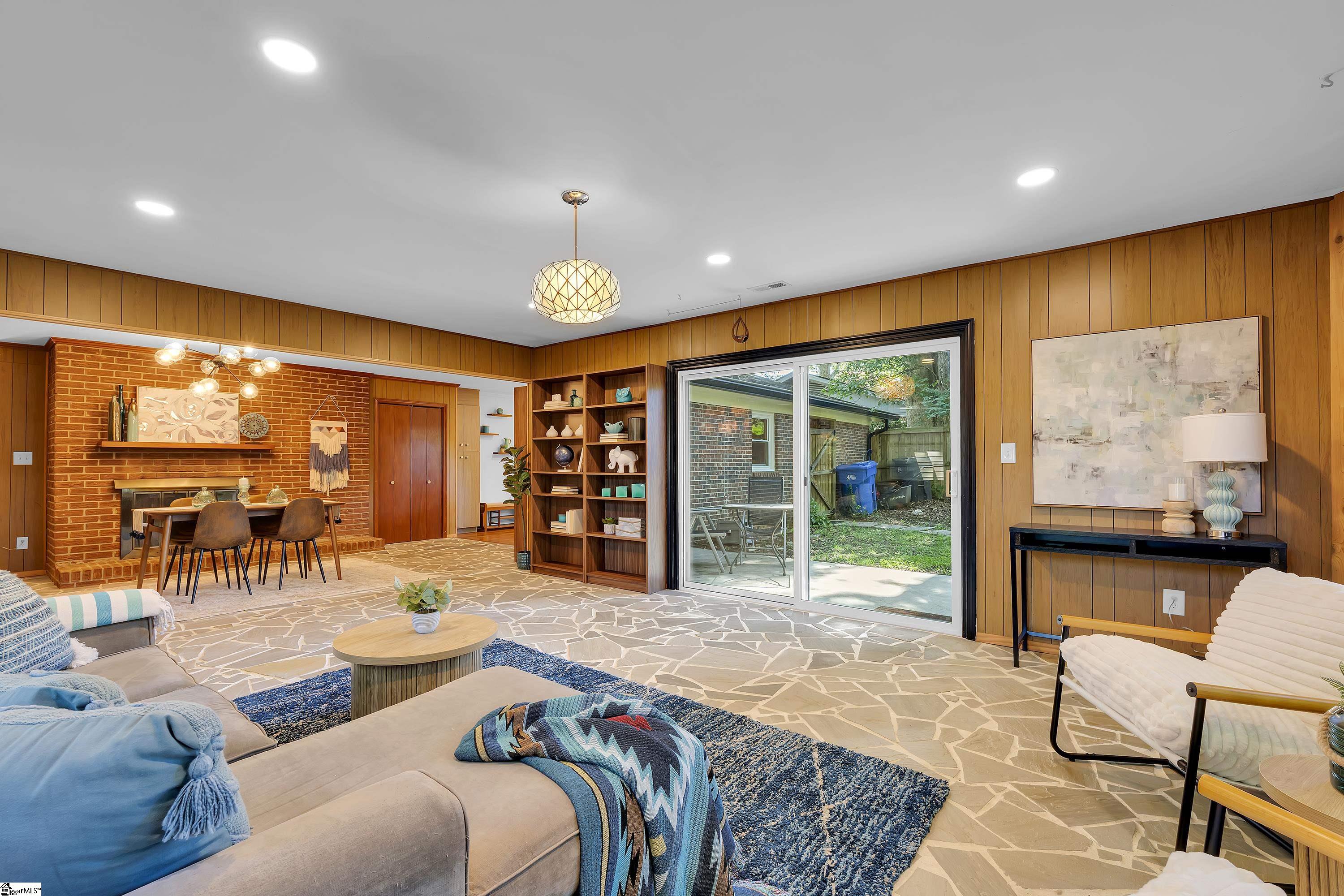207 Melbourne Lane