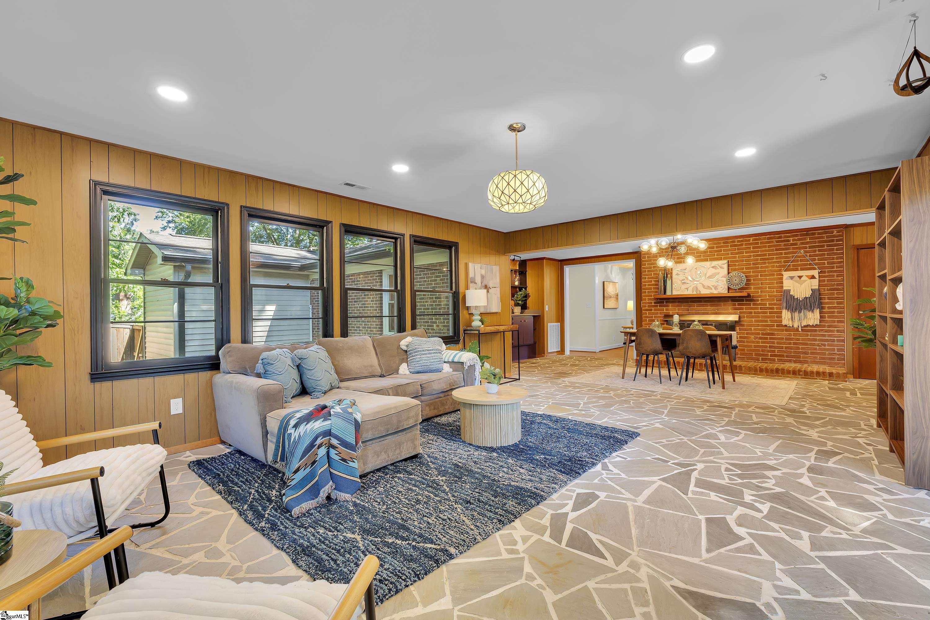 207 Melbourne Lane