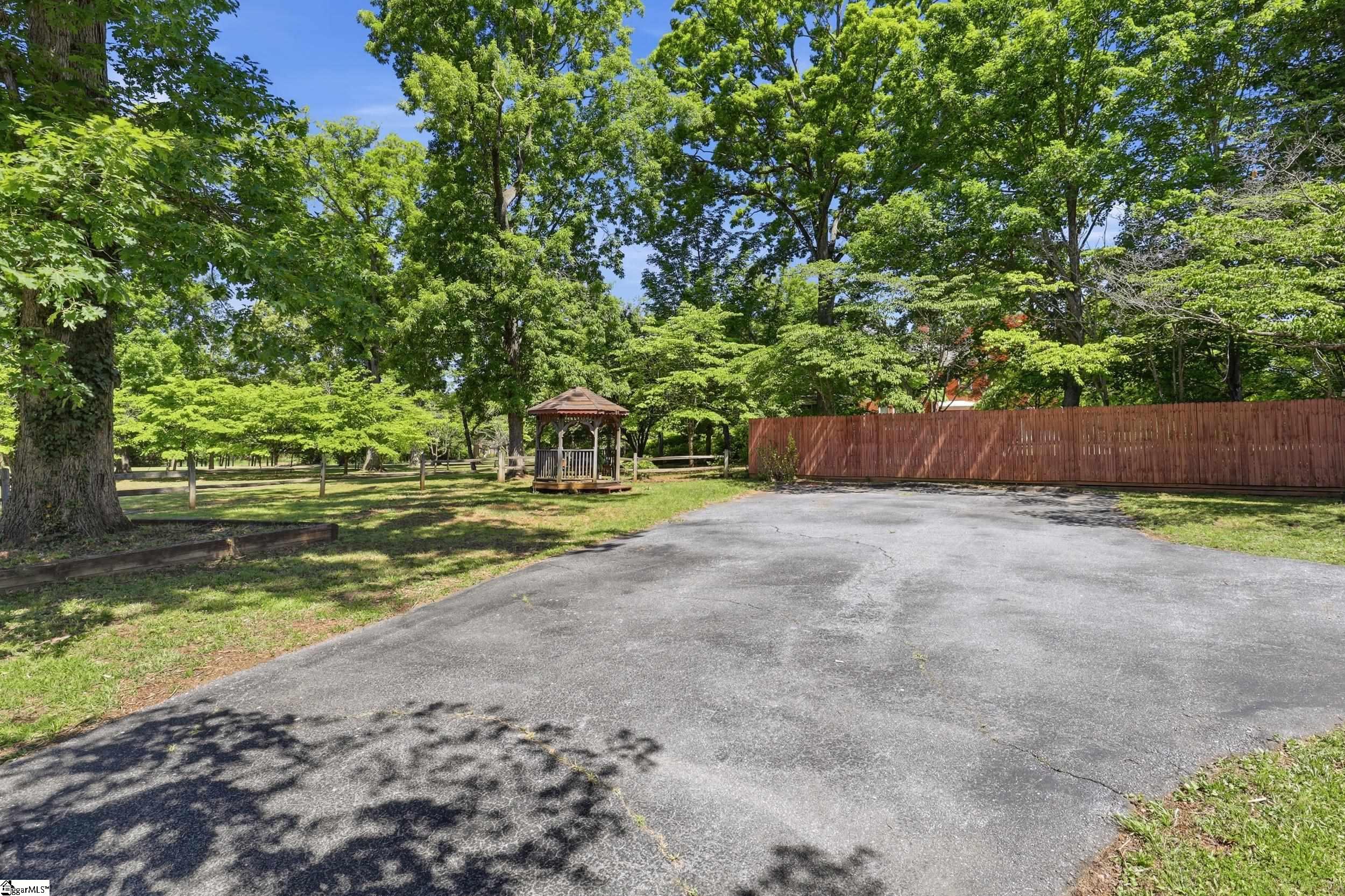 5 Courtney Circle