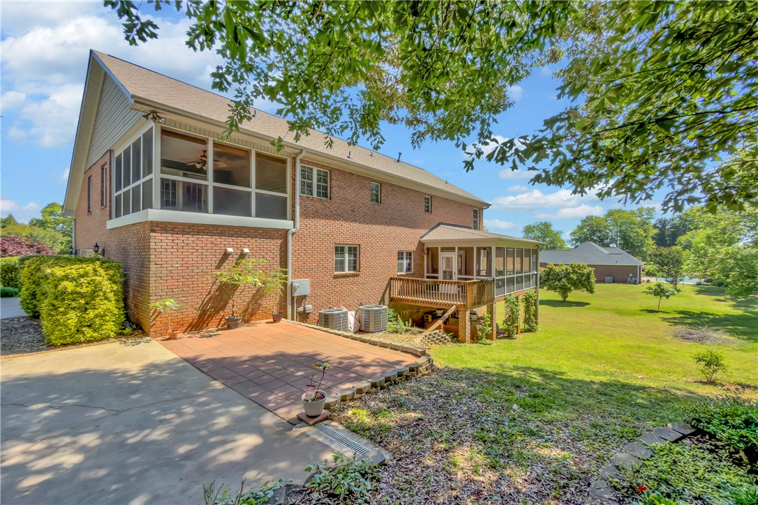 406 Hopewell Ridge
