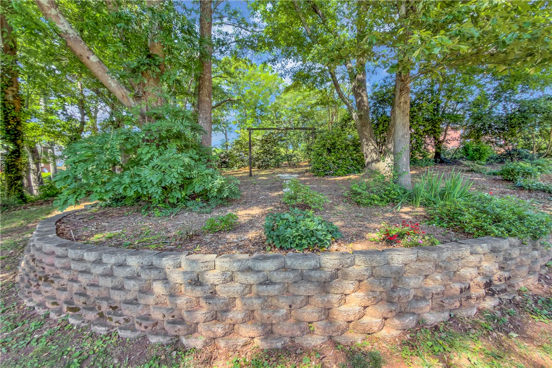 406 Hopewell Ridge