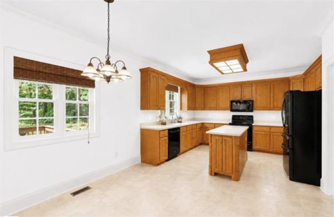 406 Hopewell Ridge